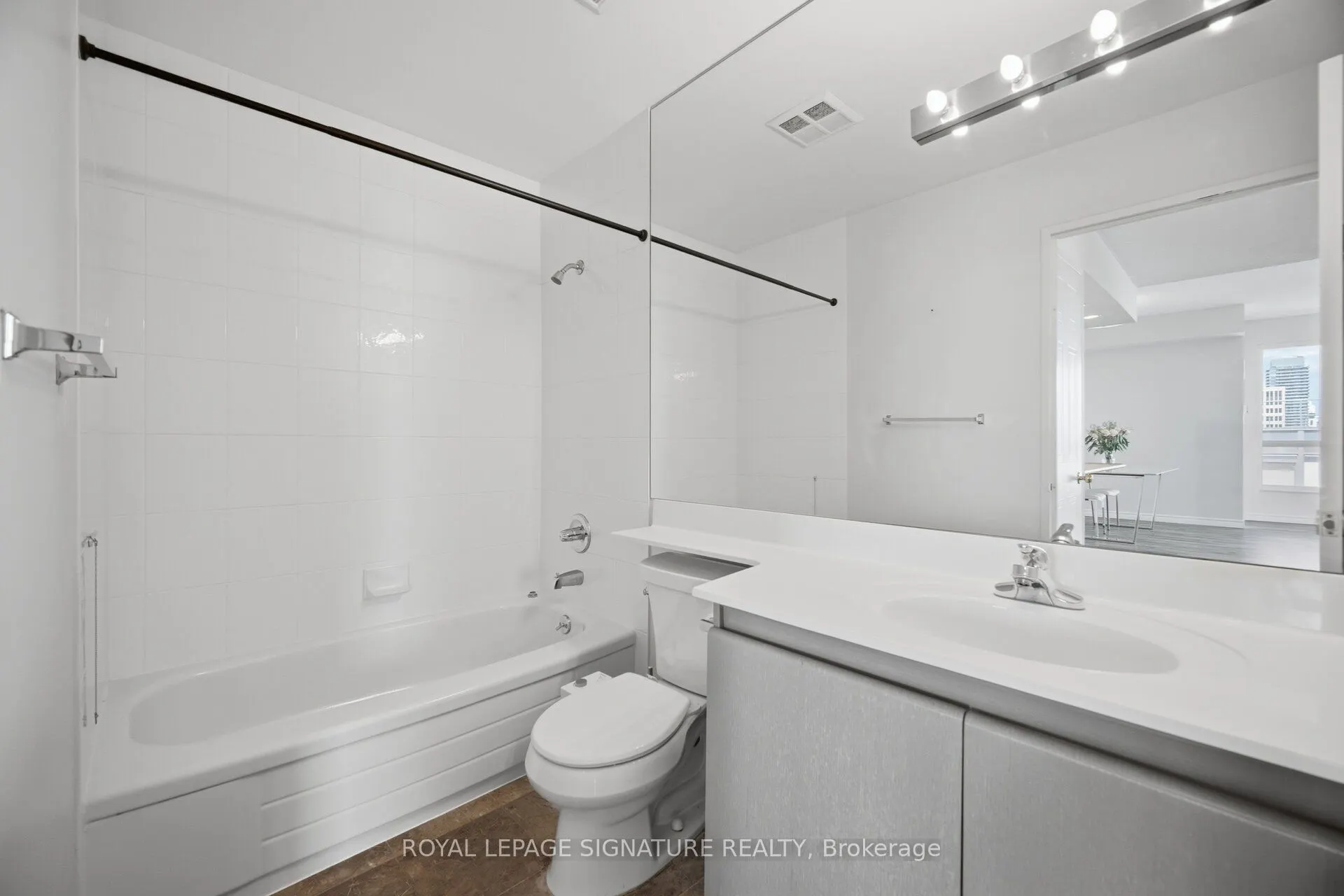 750 Bay Street #3603