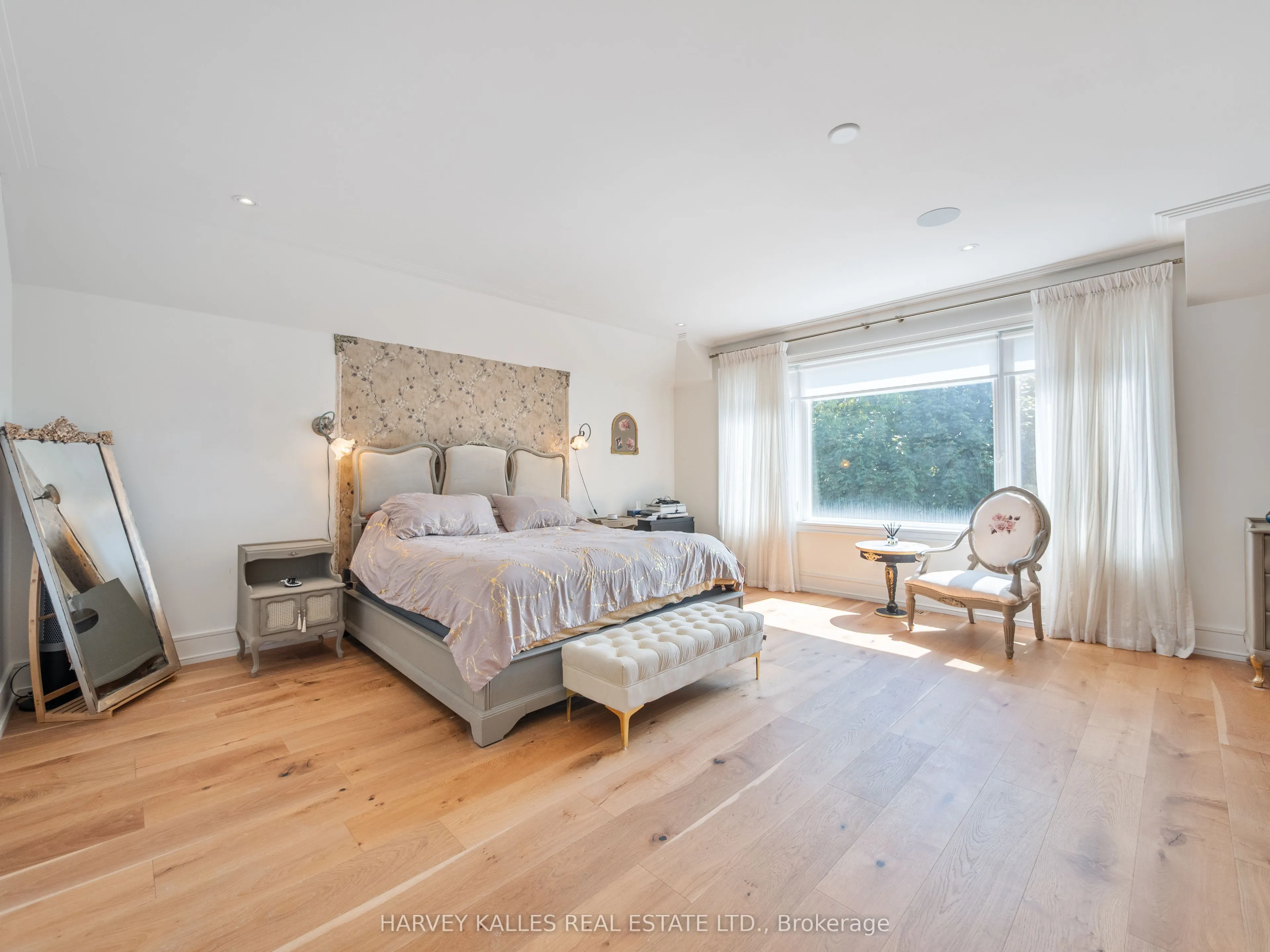 267 Empress Avenue