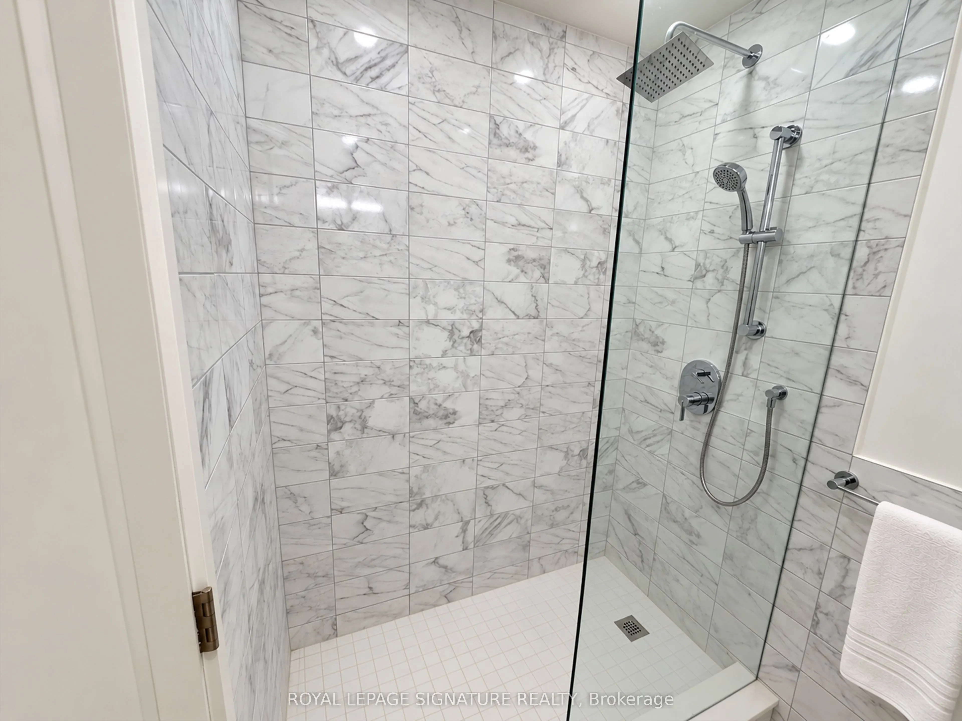 1727A Bayview Avenue #1