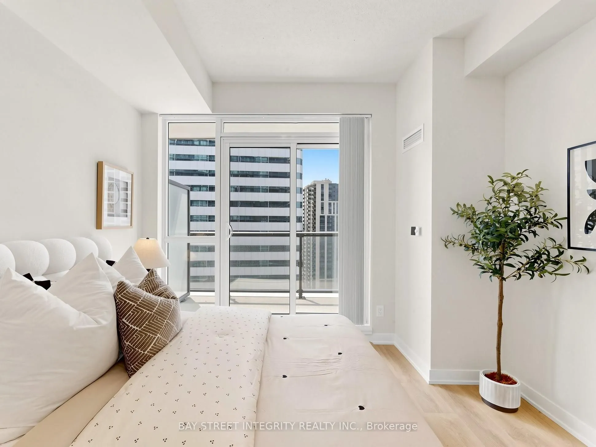 4955 Yonge Street #1616