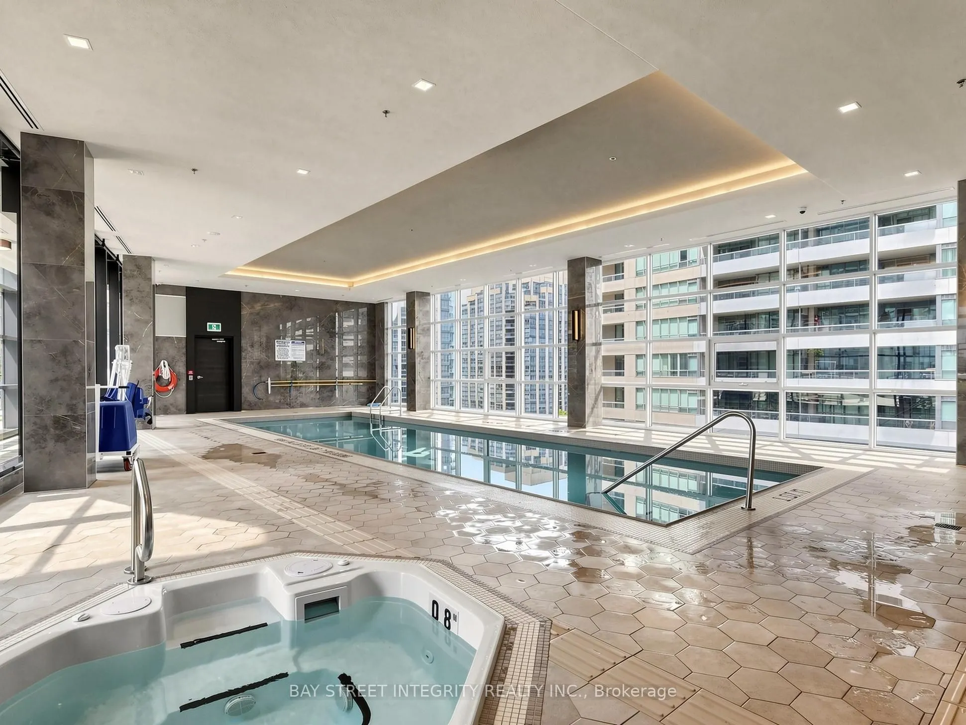4955 Yonge Street #1616