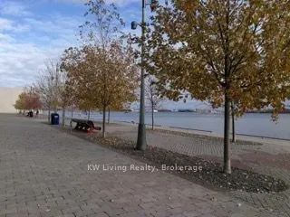 15 Queens Quay E #609