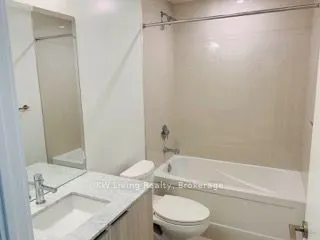 15 Queens Quay E #609