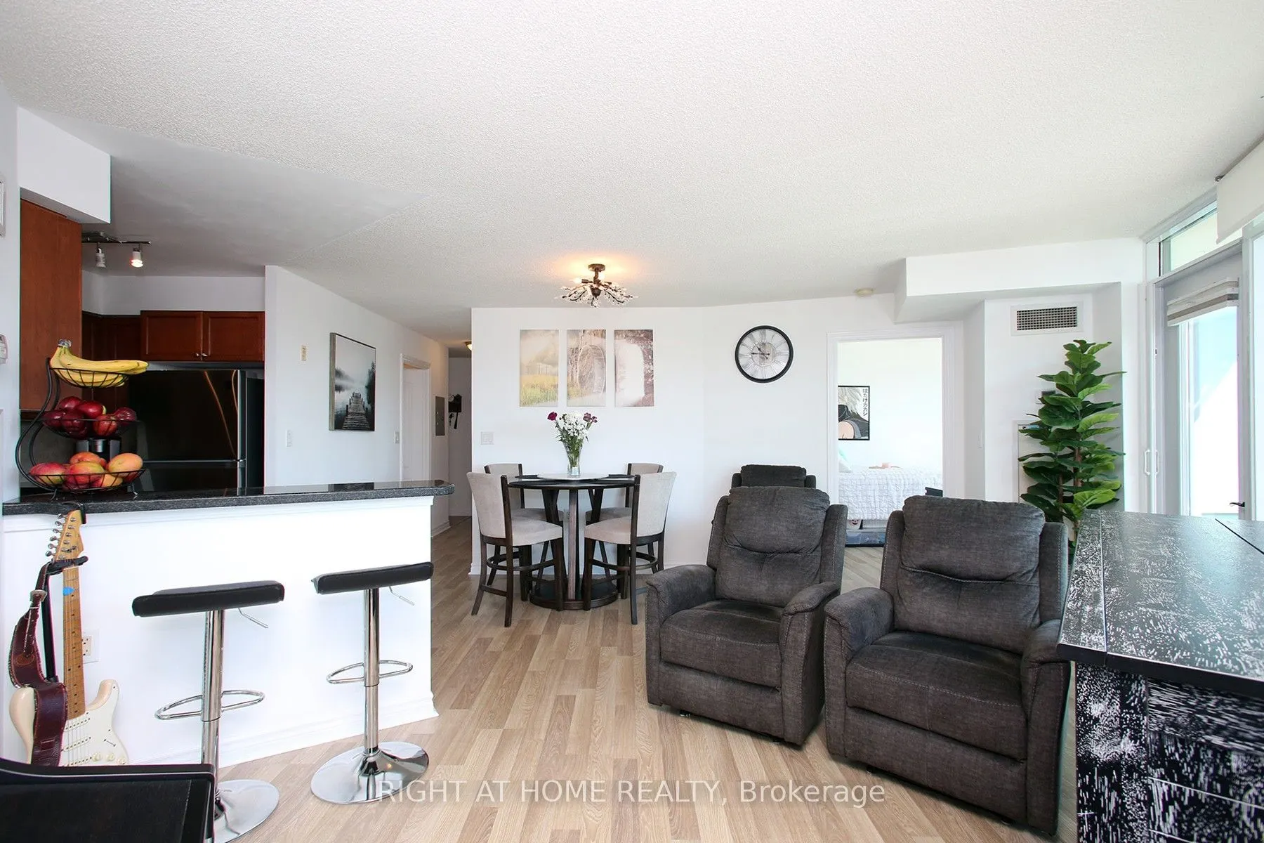 3830 Bathurst Street #505