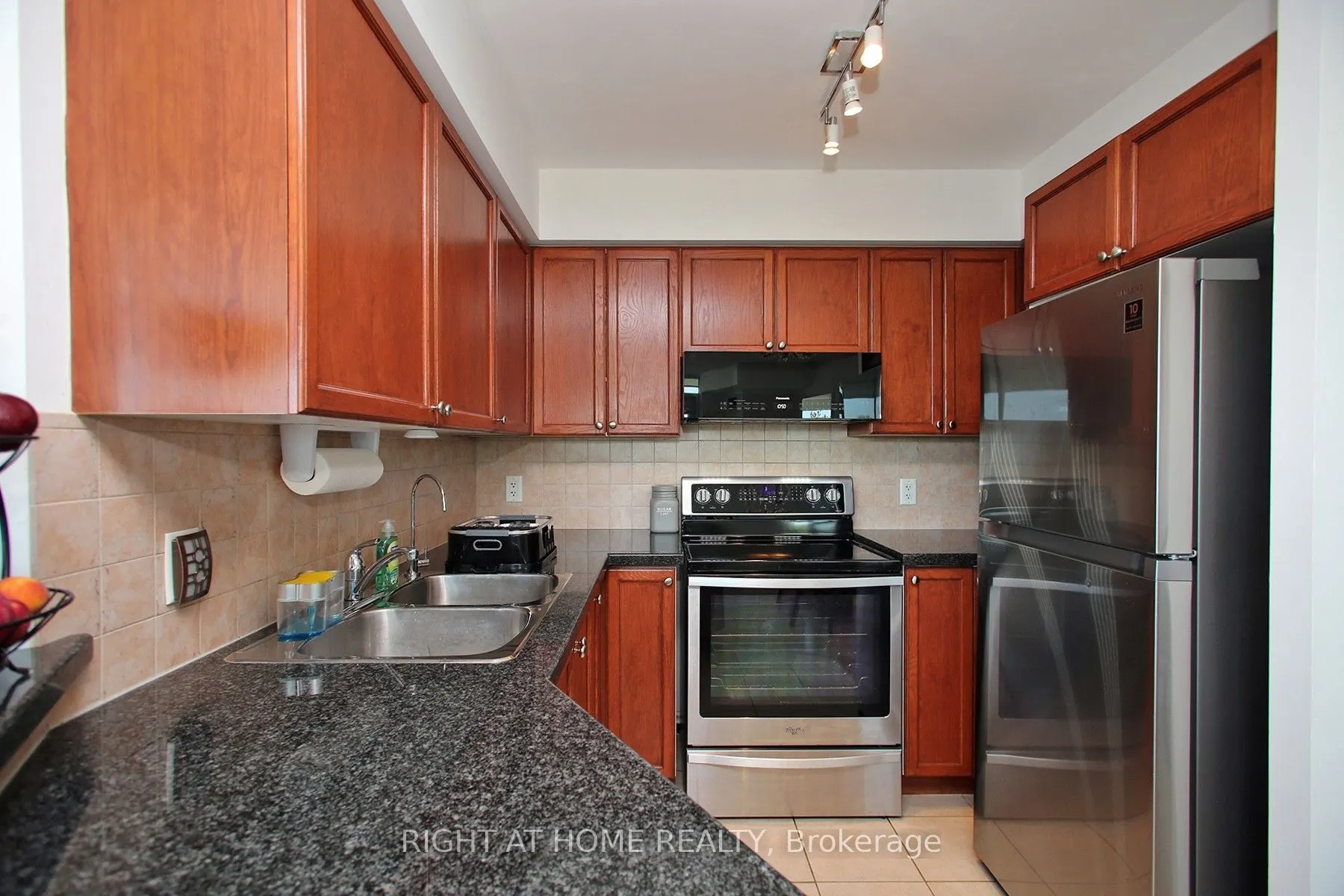 3830 Bathurst Street #505