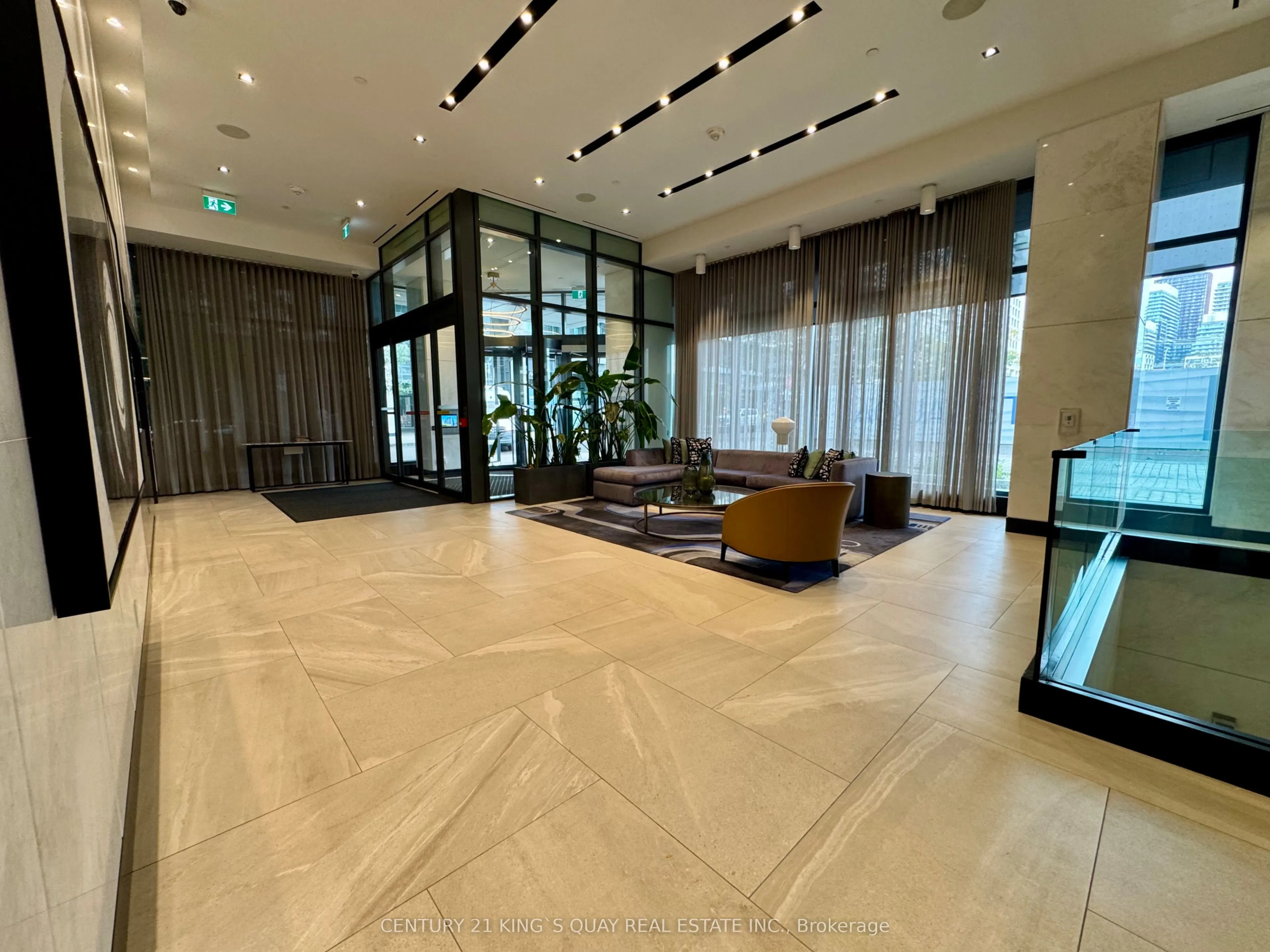 1 Edgewater Drive #820