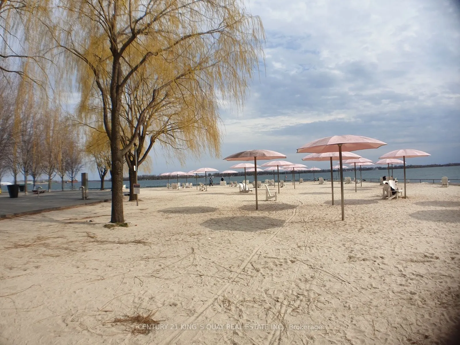 1 Edgewater Drive #820