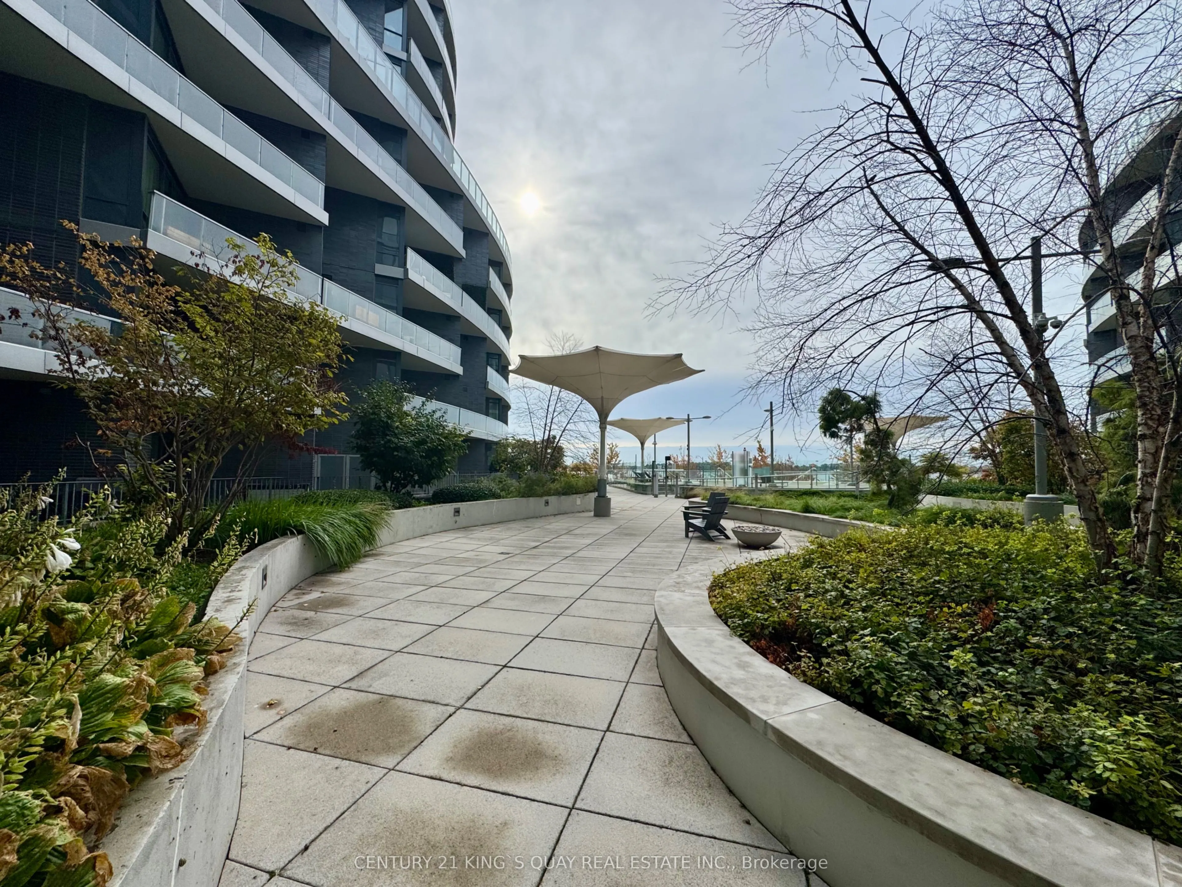 1 Edgewater Drive #820