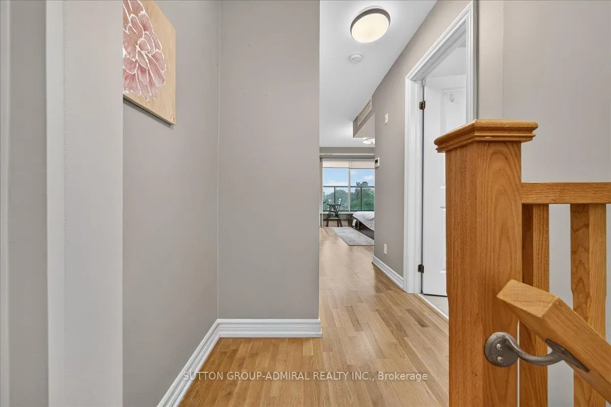 2 Maxwell Street #202