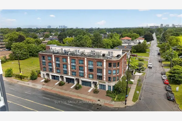 2 Maxwell Street #202