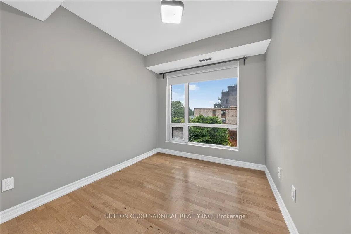 2 Maxwell Street #202