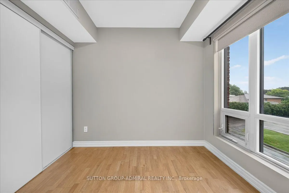 2 Maxwell Street #202