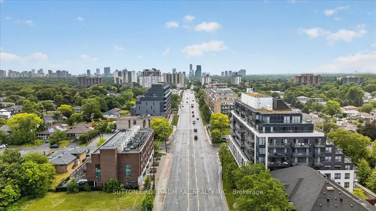 2 Maxwell Street #202