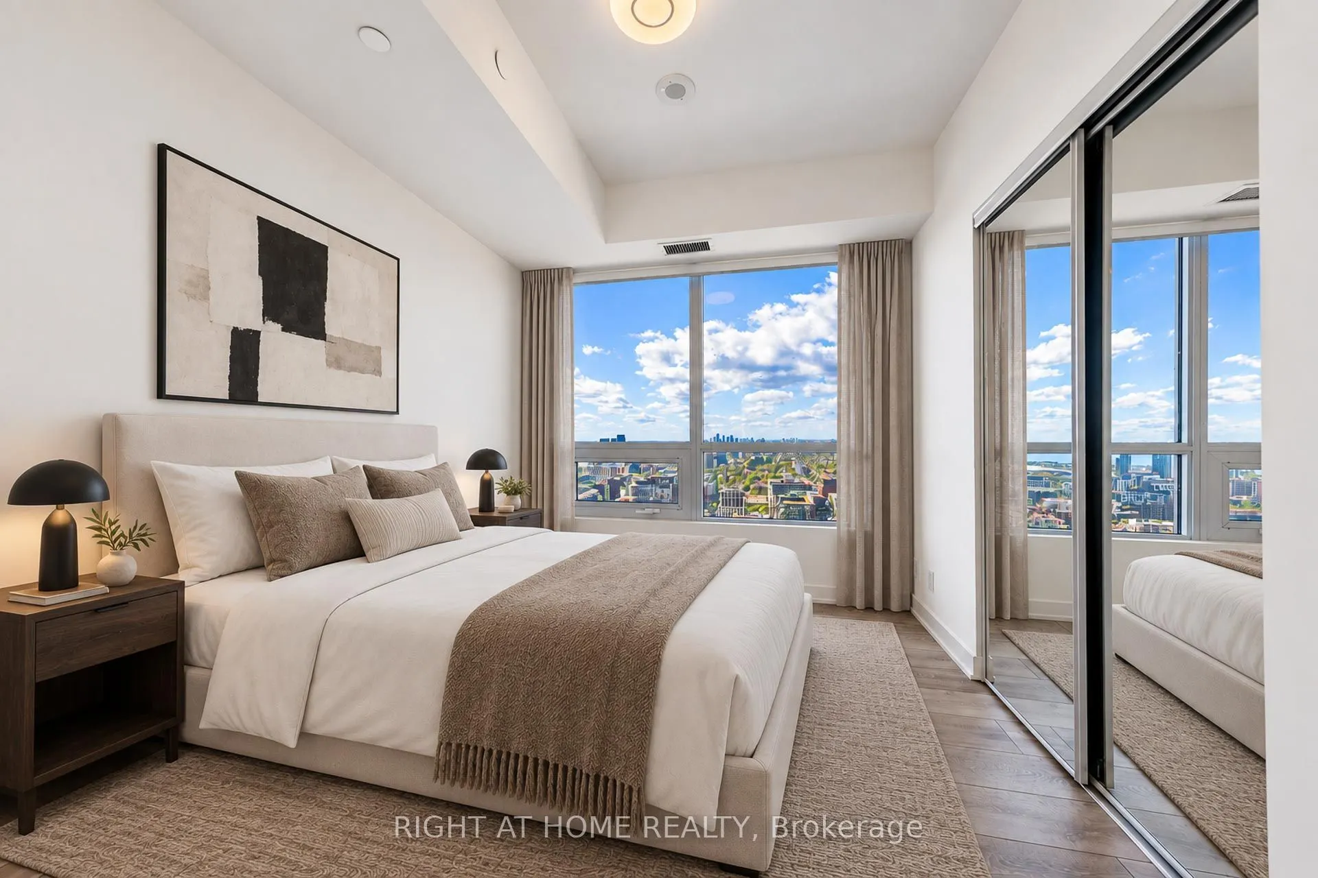 108 Peter Street #4013