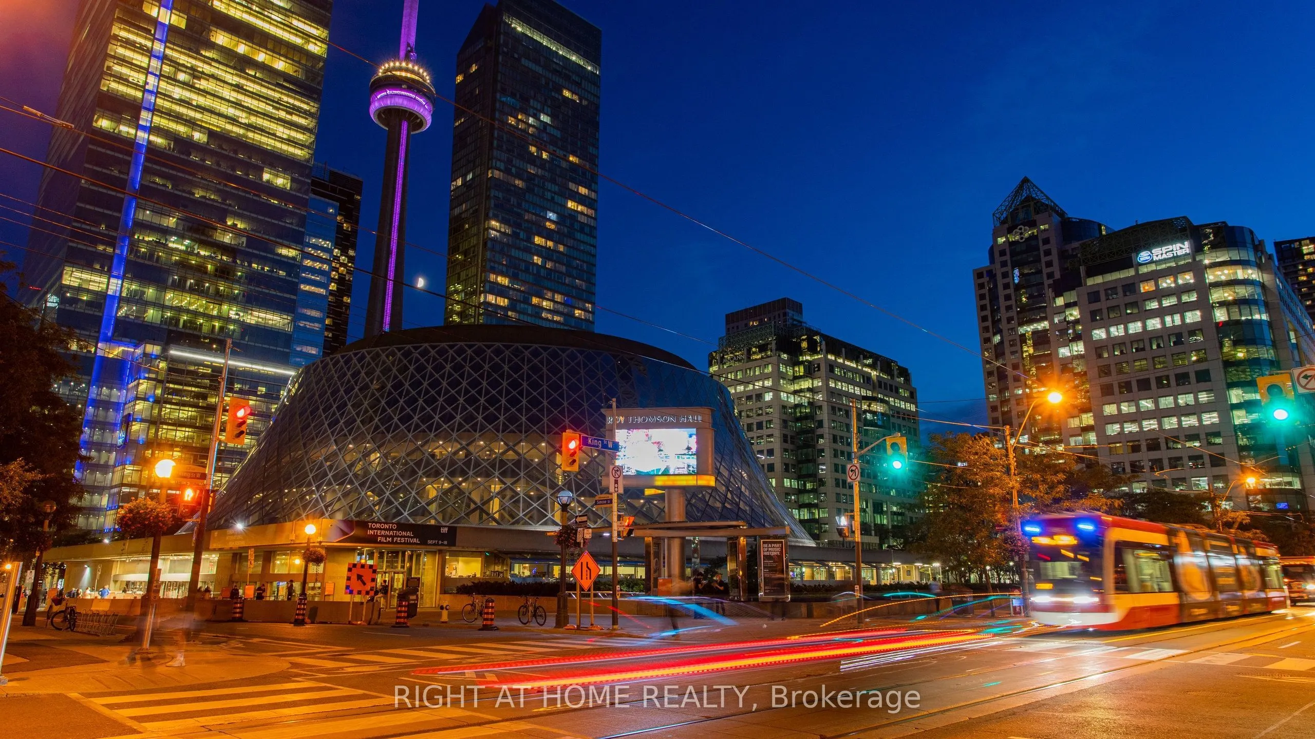 108 Peter Street #4013
