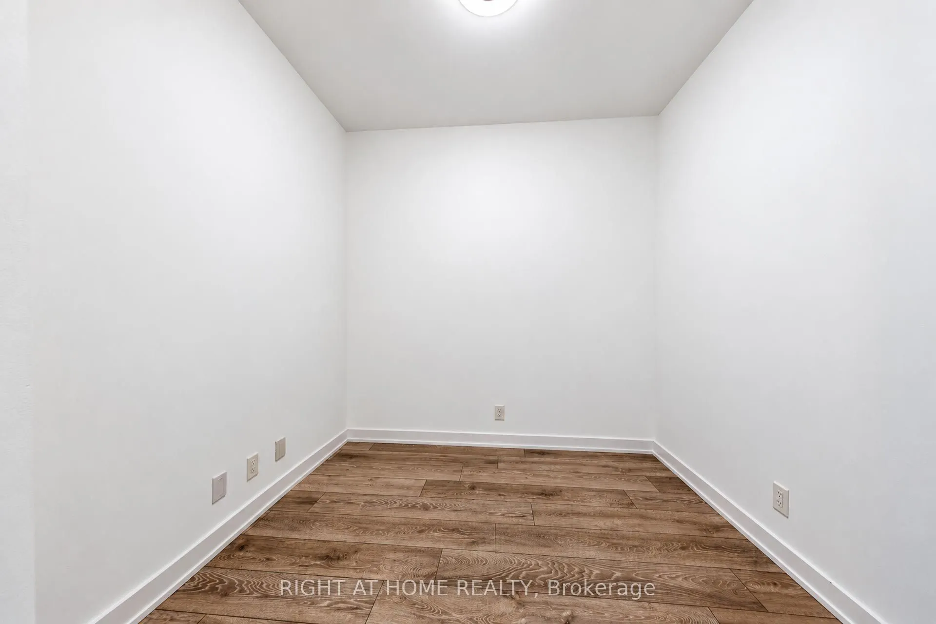 108 Peter Street #4013