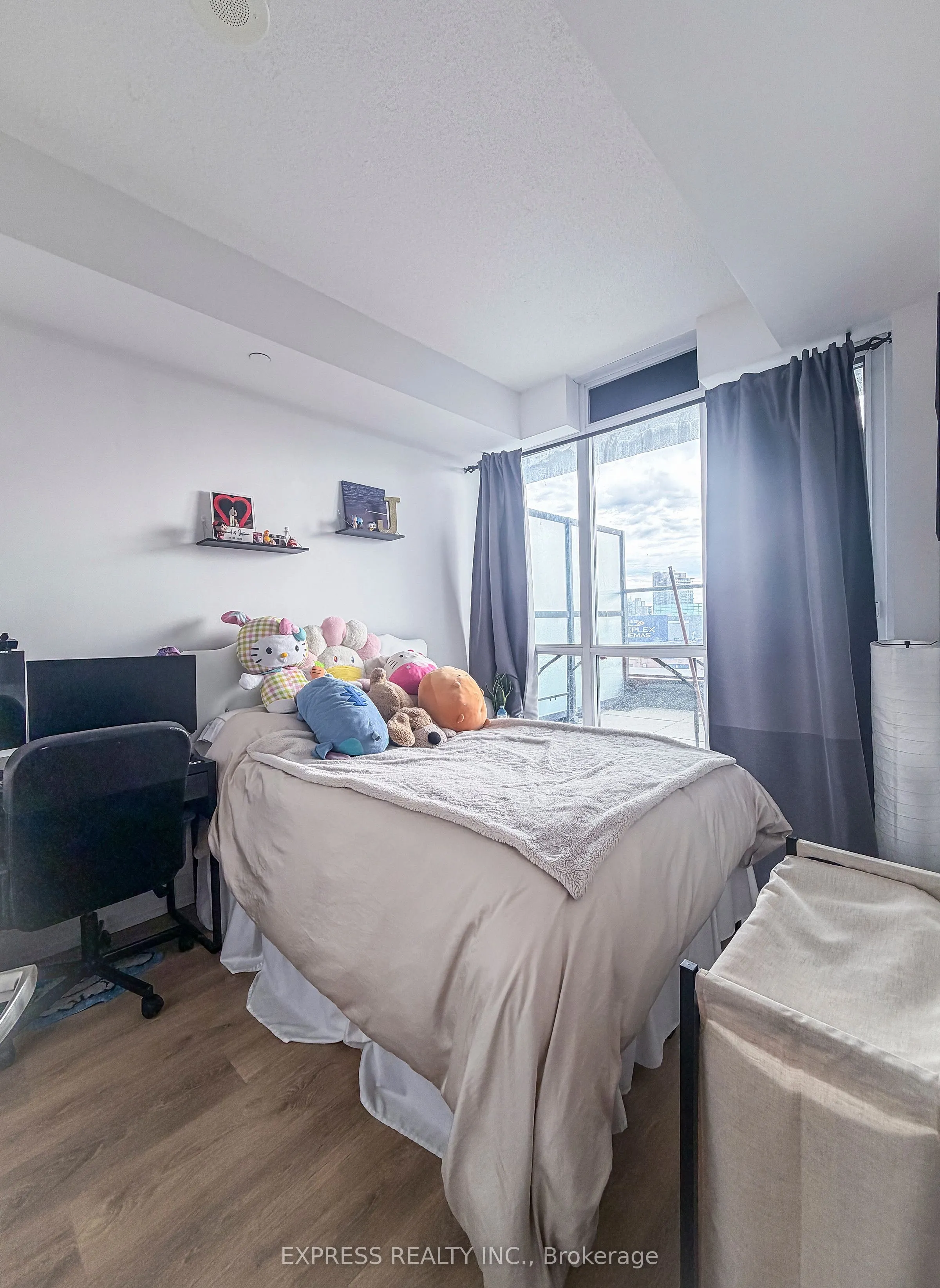128 Fairview Mall Drive #501