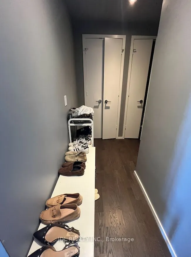 101 Charles Street E #2810