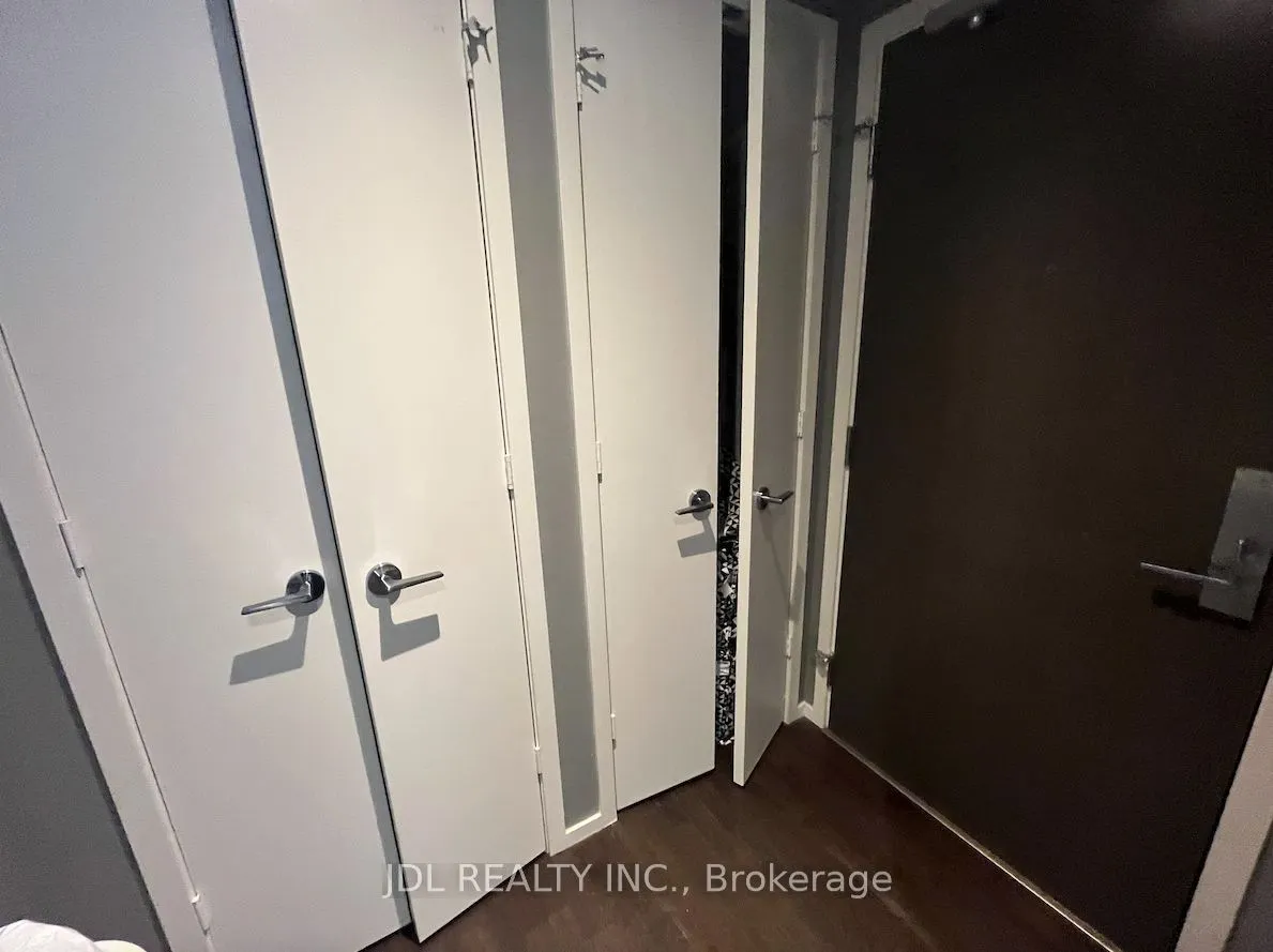 101 Charles Street E #2810