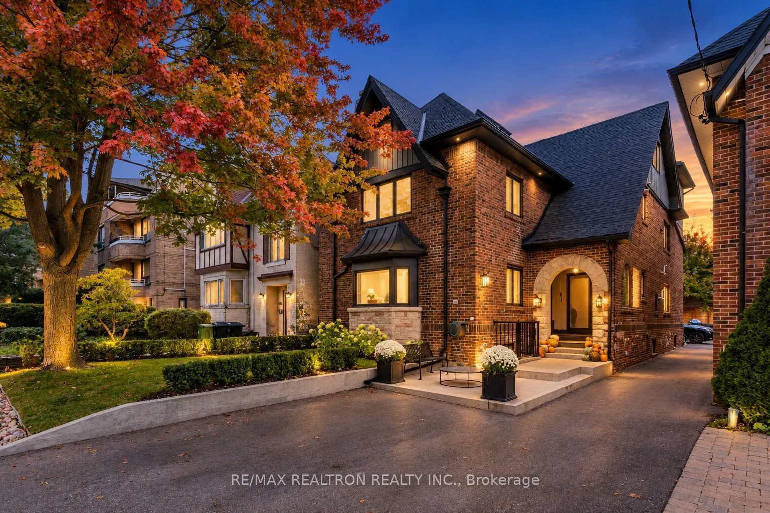887 Avenue Road #Unit #3