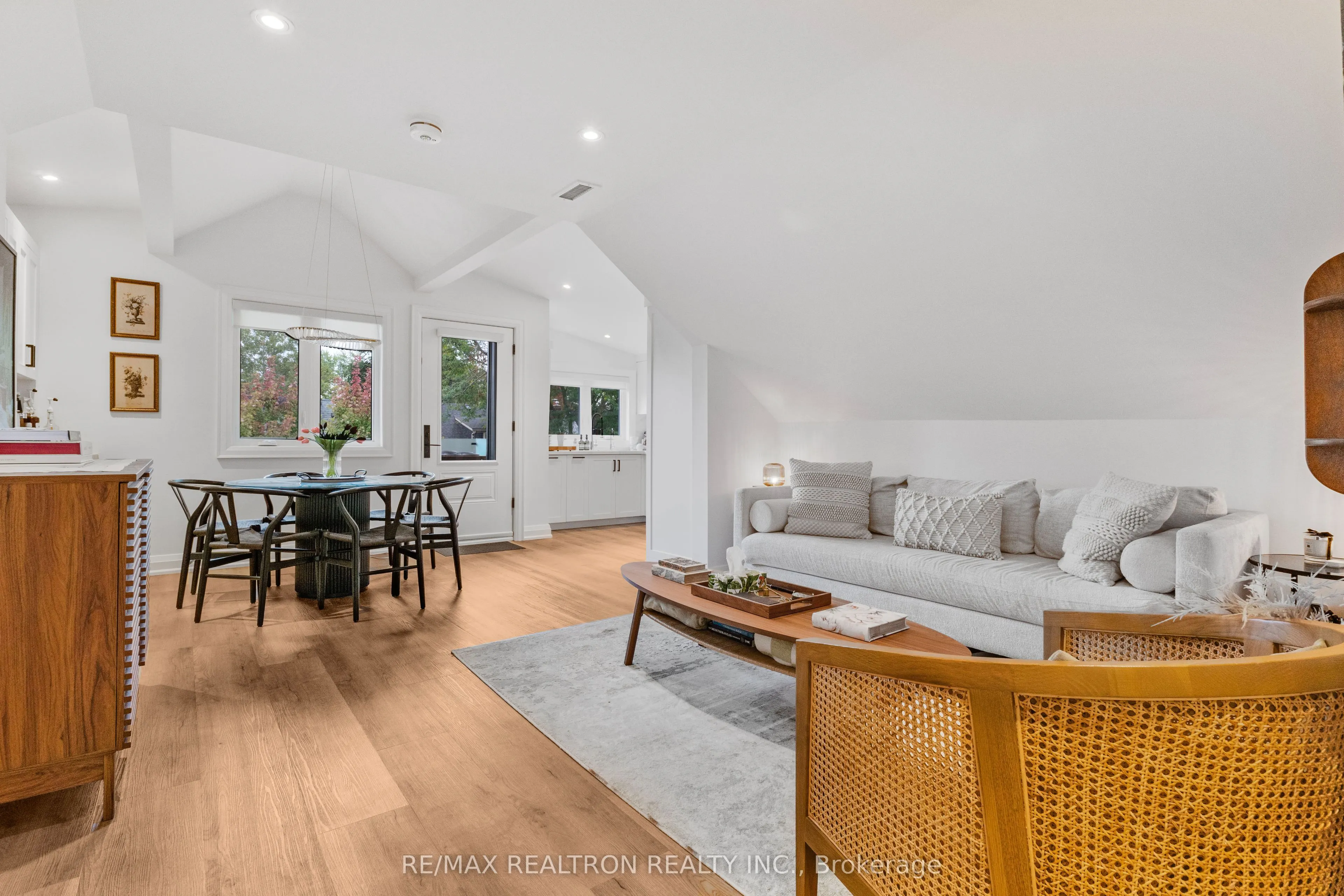 887 Avenue Road #Unit #3