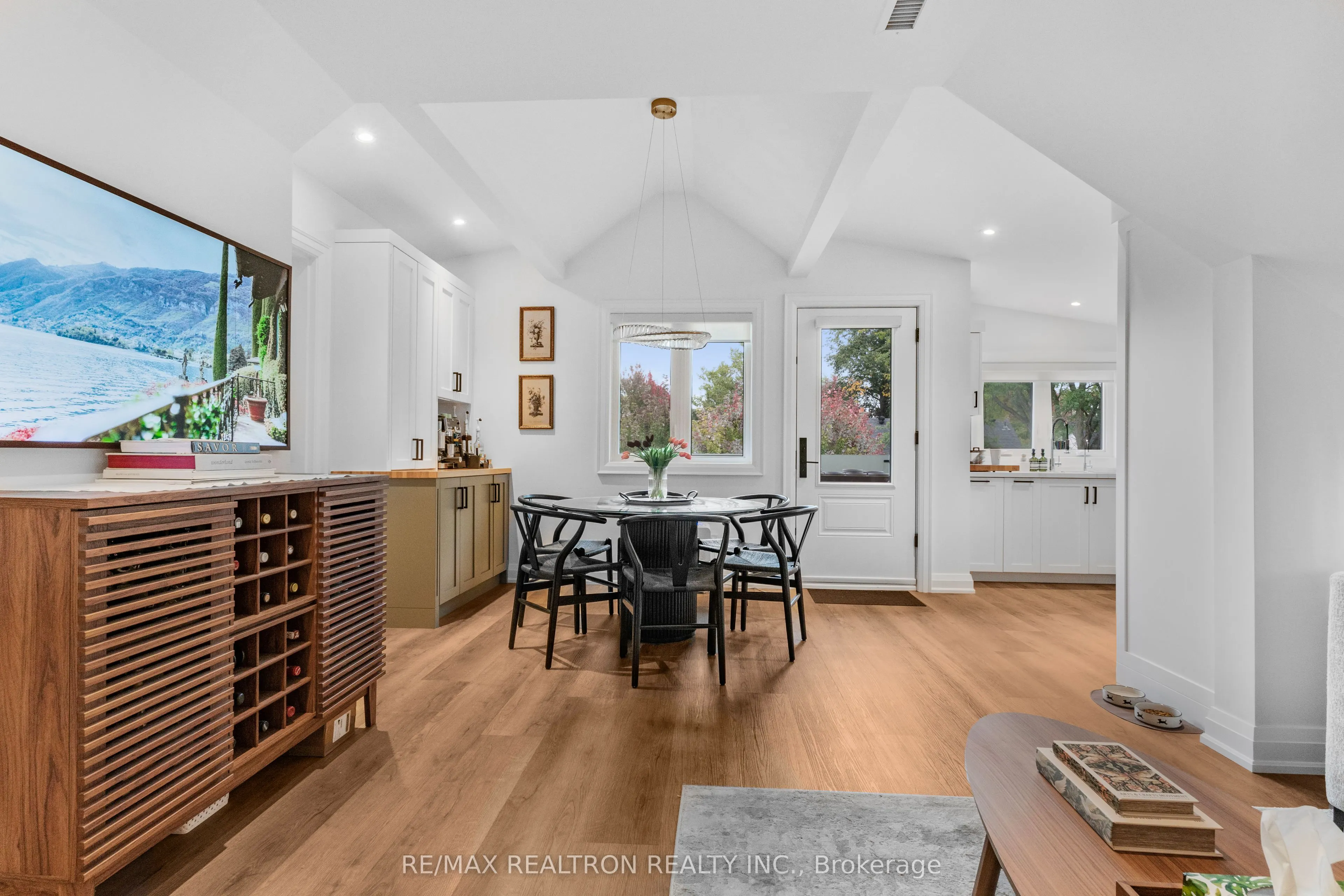 887 Avenue Road #Unit #3