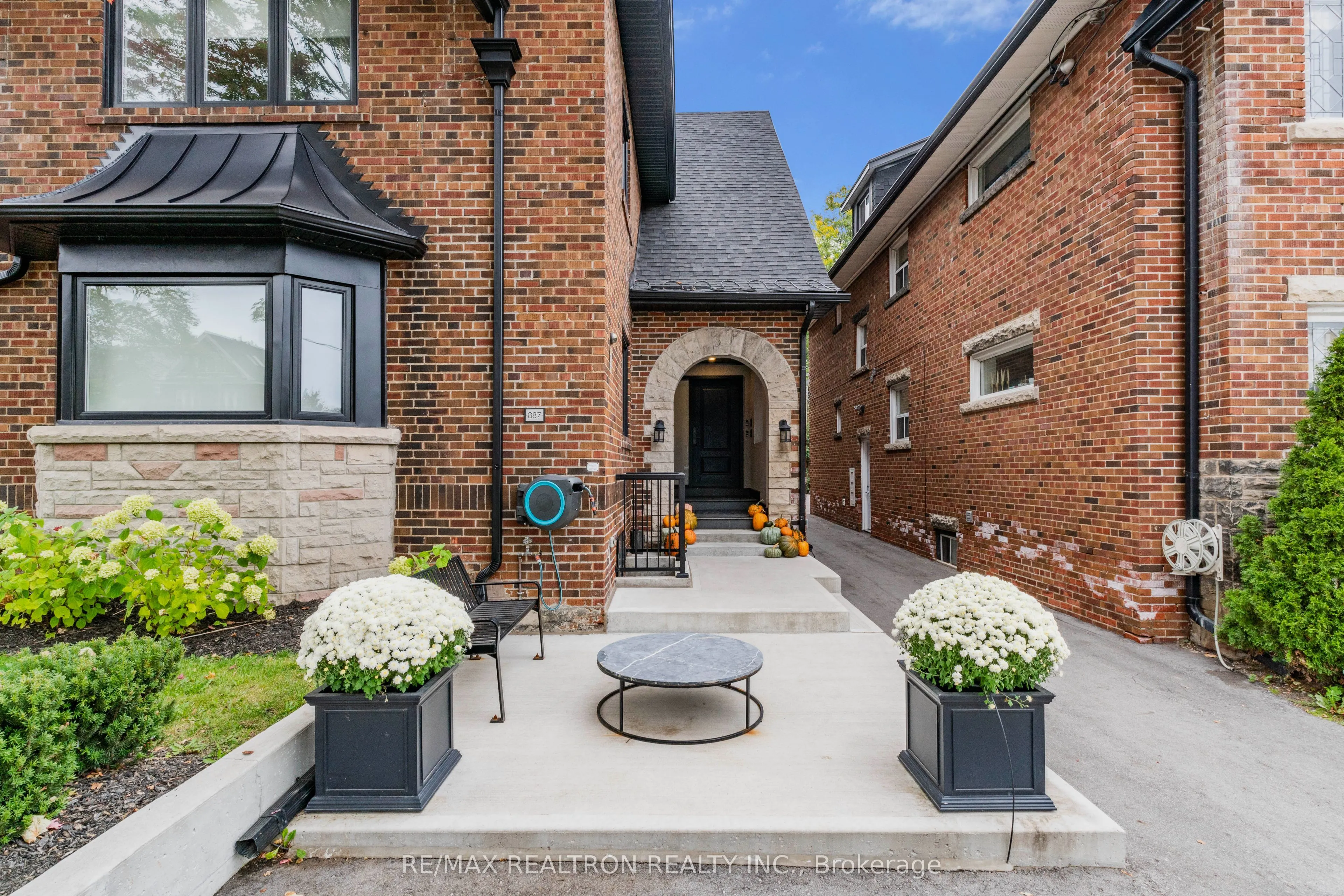 887 Avenue Road #Unit #3