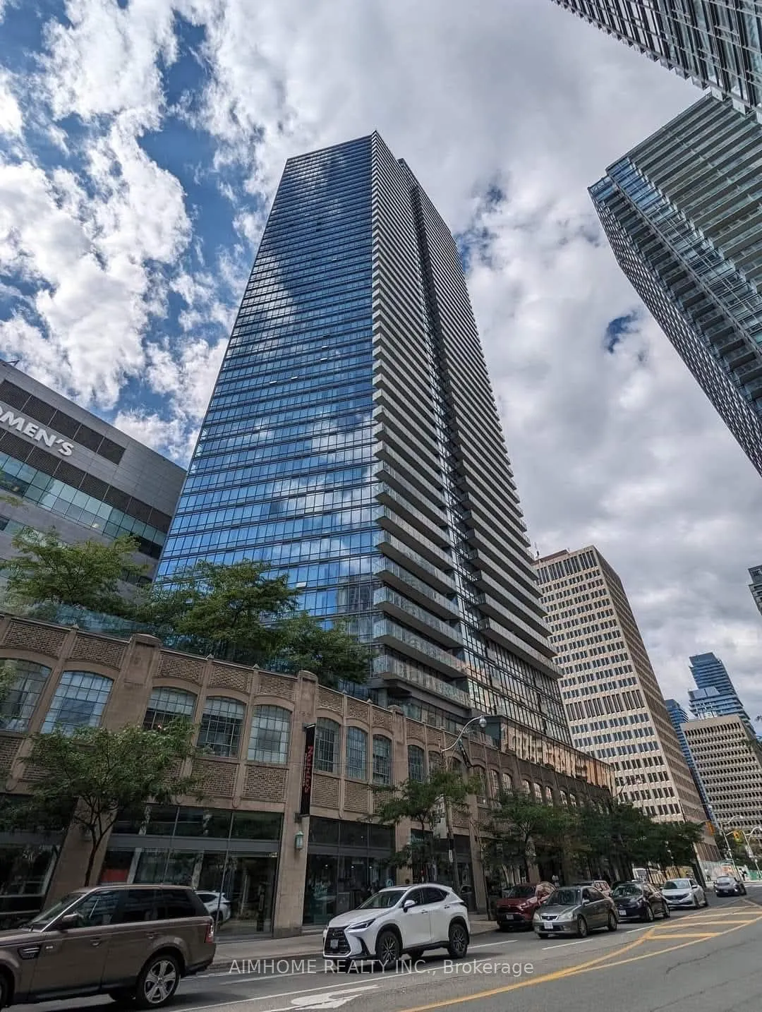 832 Bay Street #2001