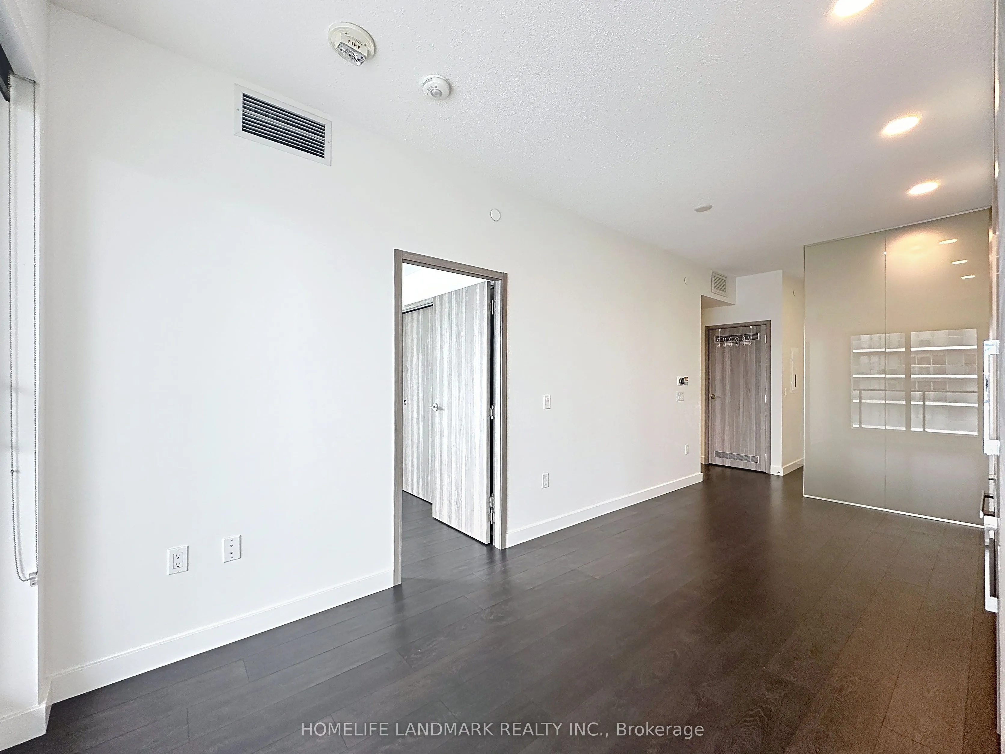 95 Mcmahon Drive #801