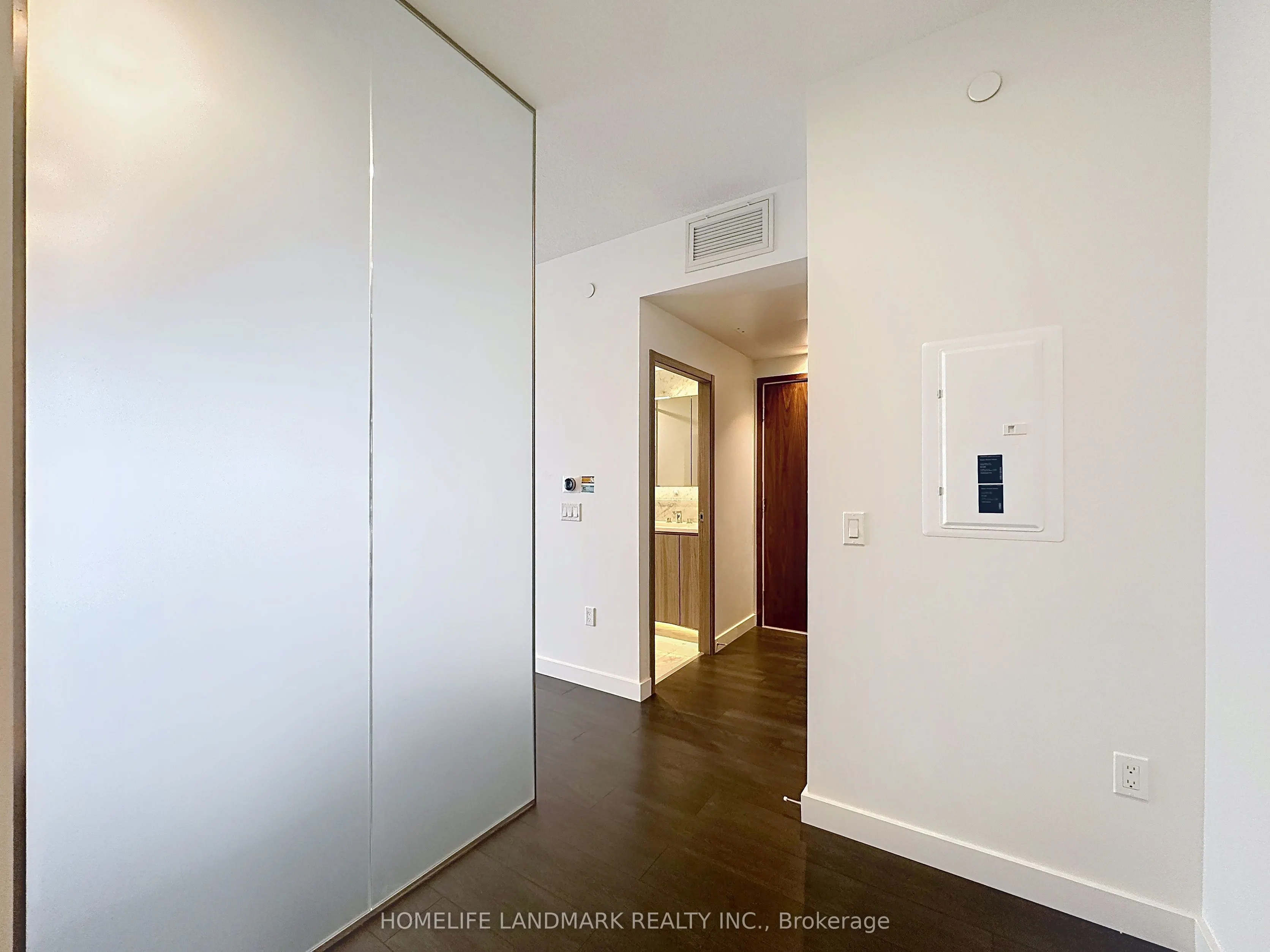95 Mcmahon Drive #801