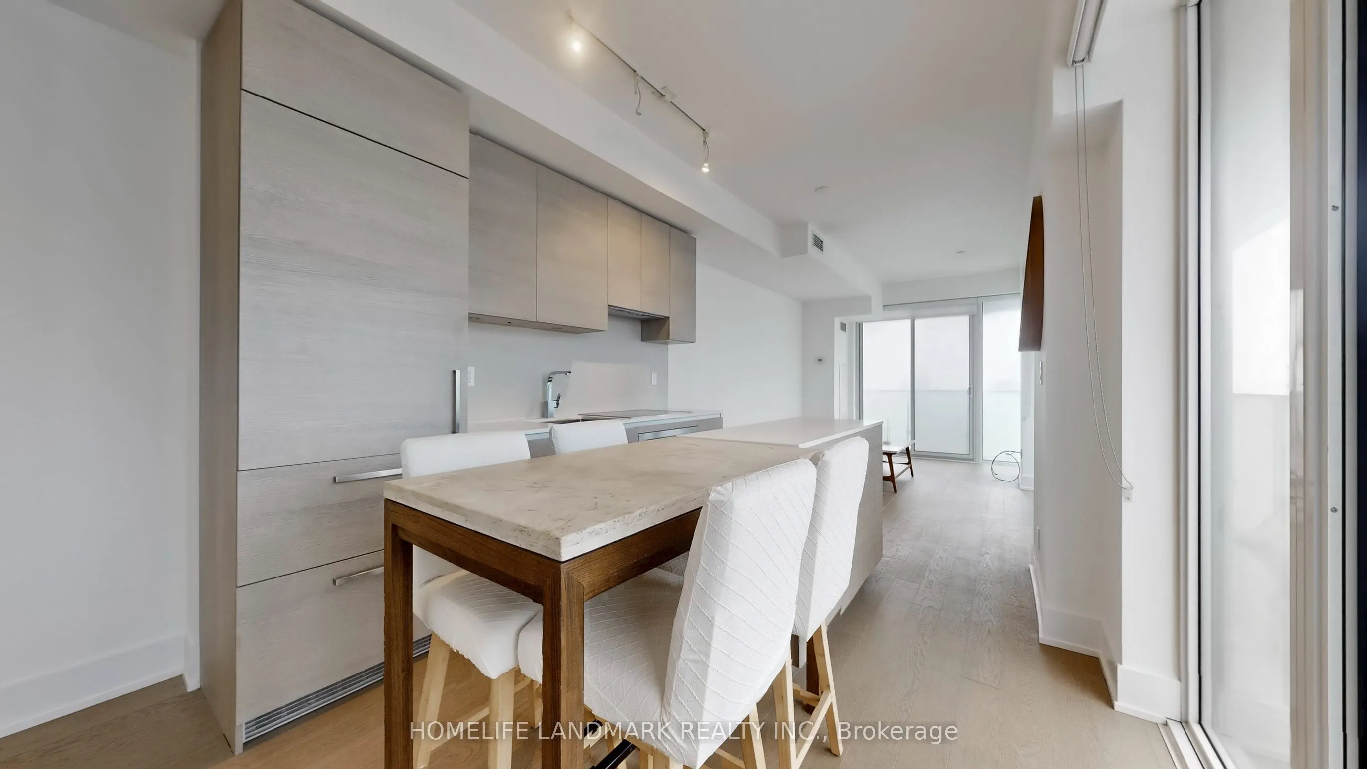 200 Bloor Street W #2305