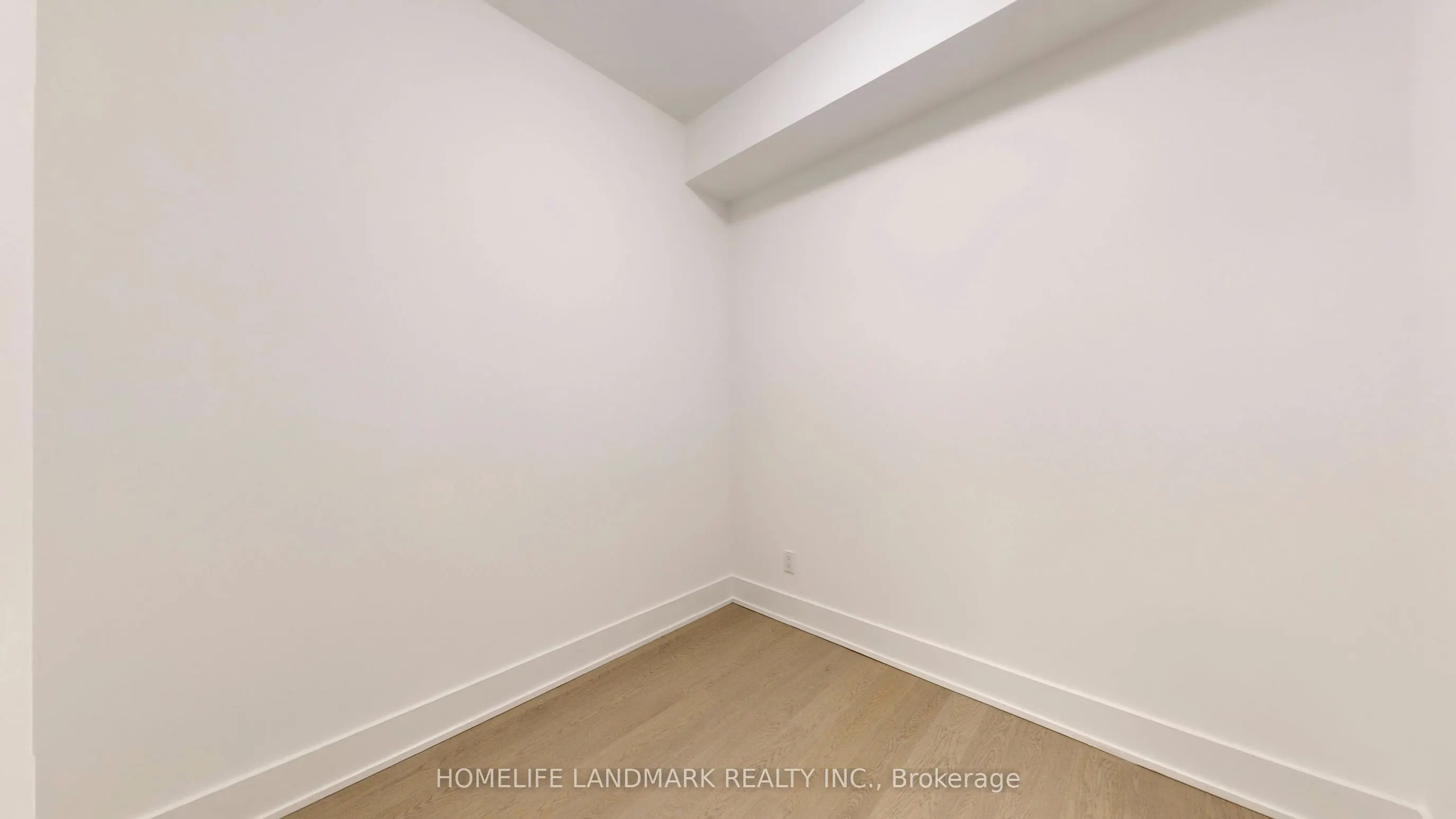 200 Bloor Street W #2305