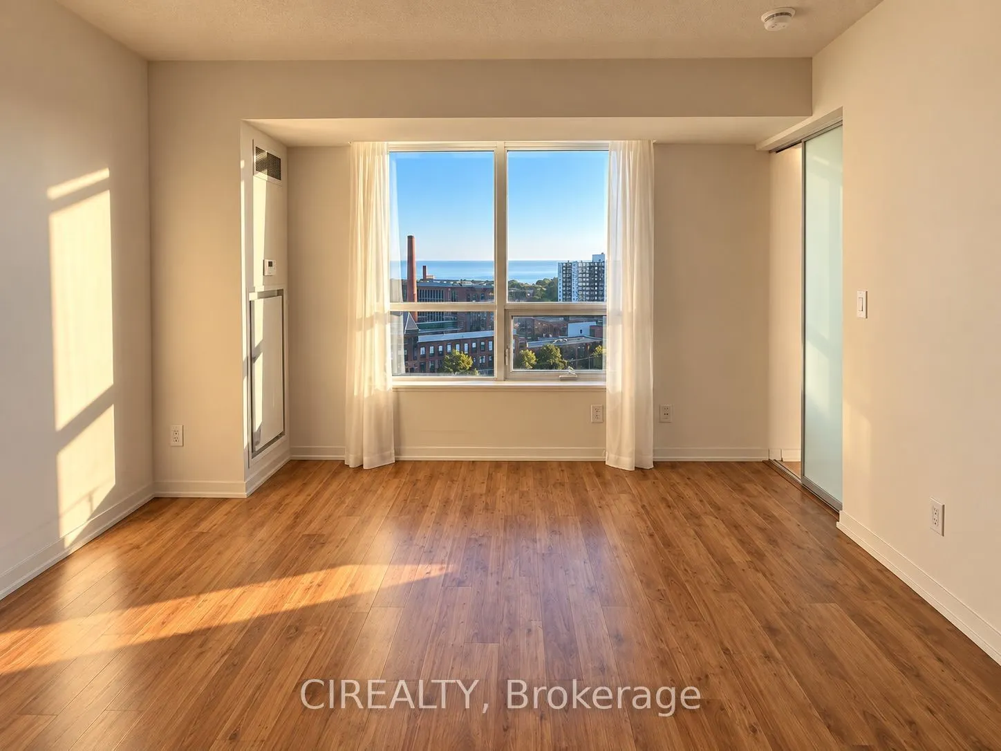 38 Joe Shuster Way #1216