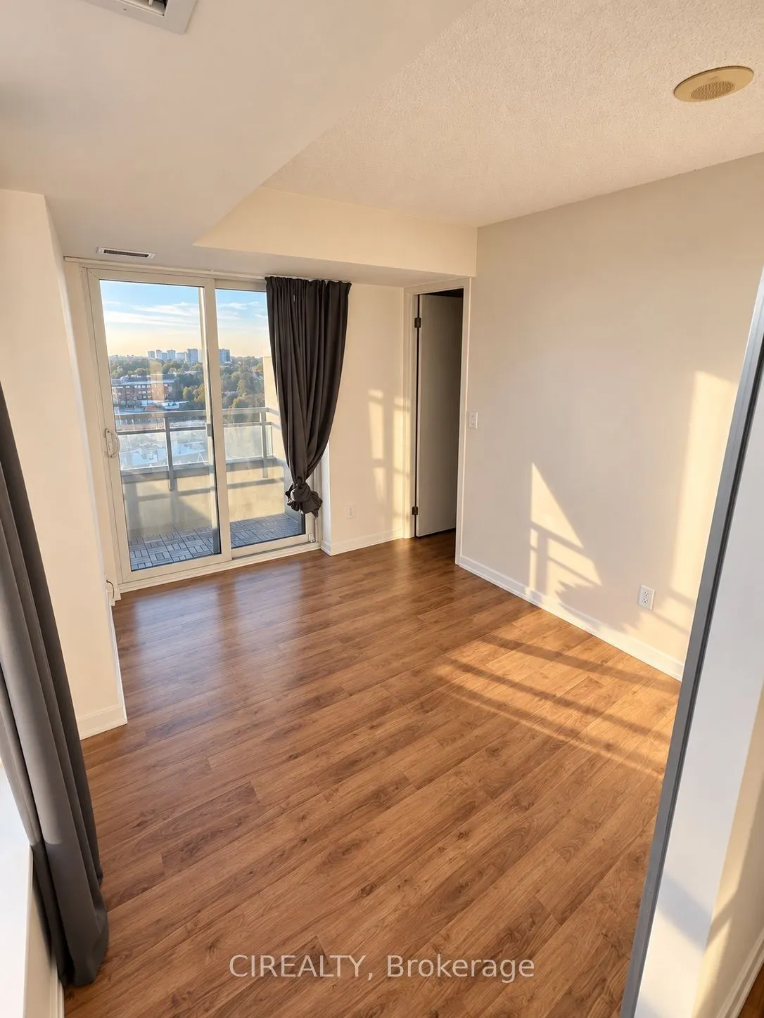 38 Joe Shuster Way #1216
