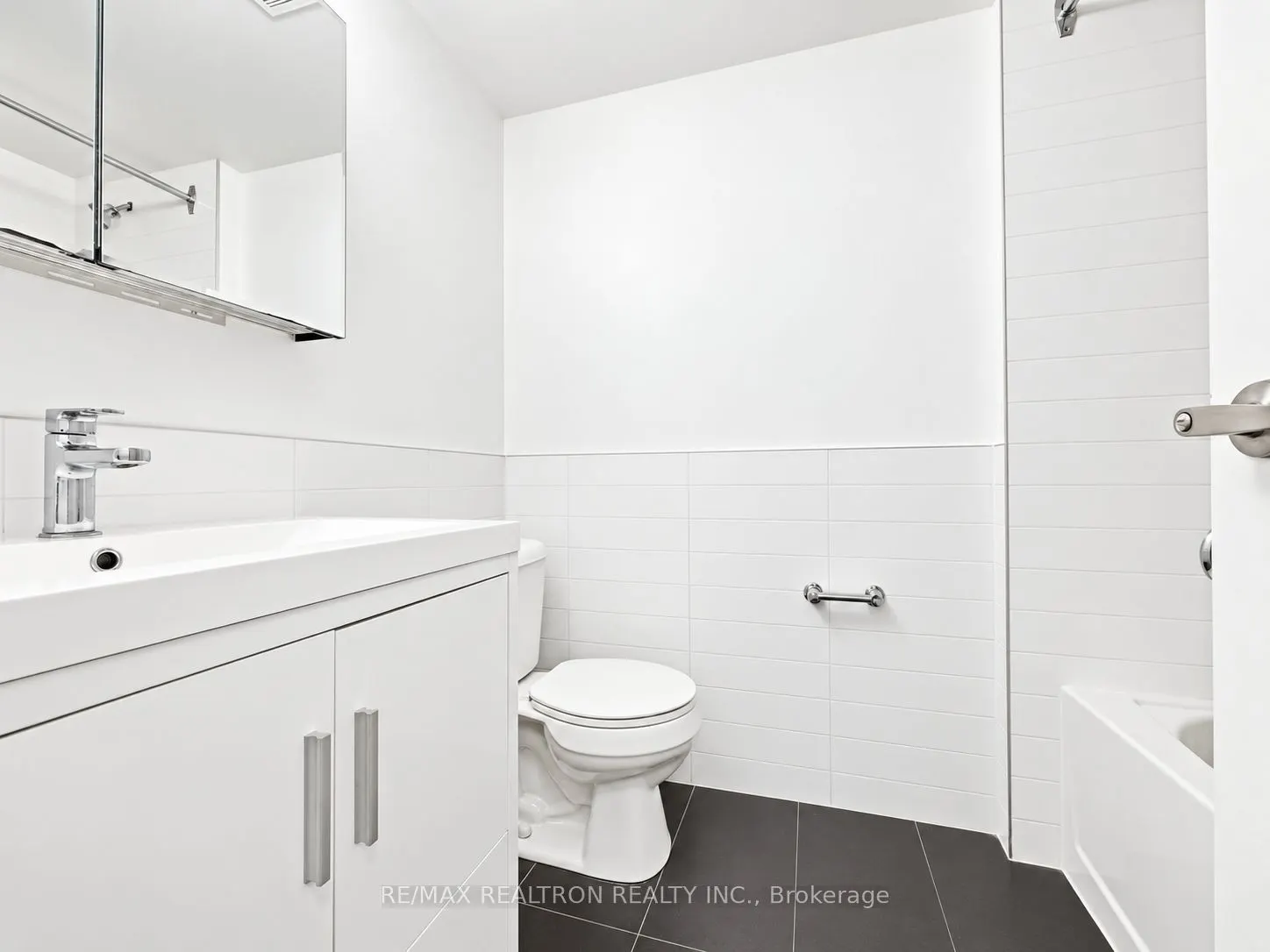 10 Shallmar Boulevard #307
