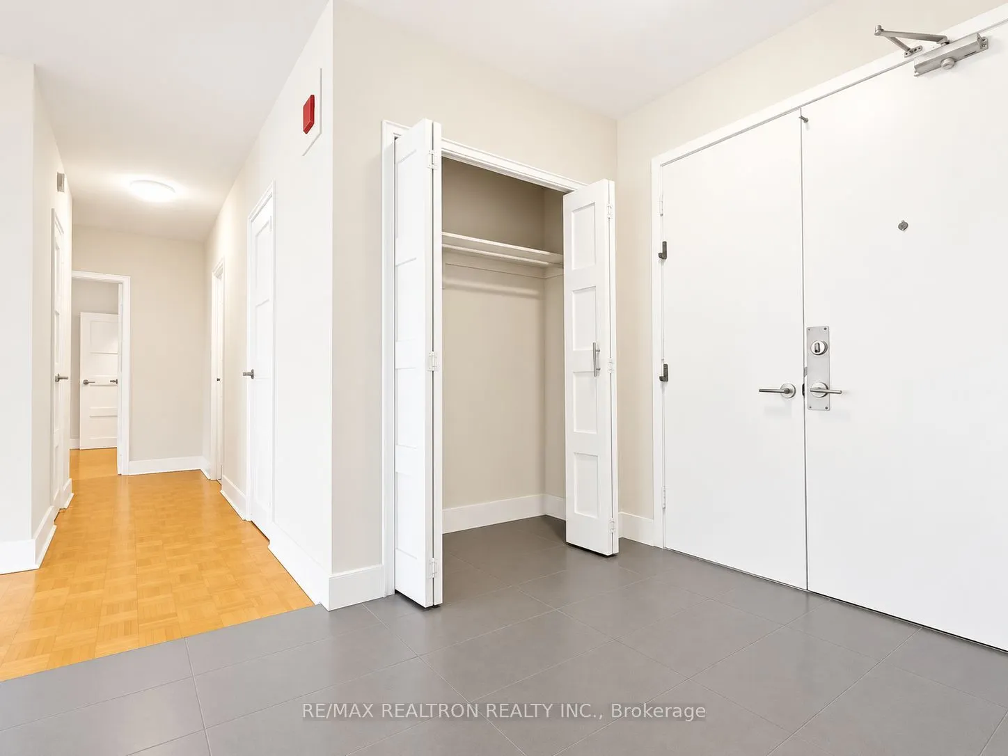 10 Shallmar Boulevard #307