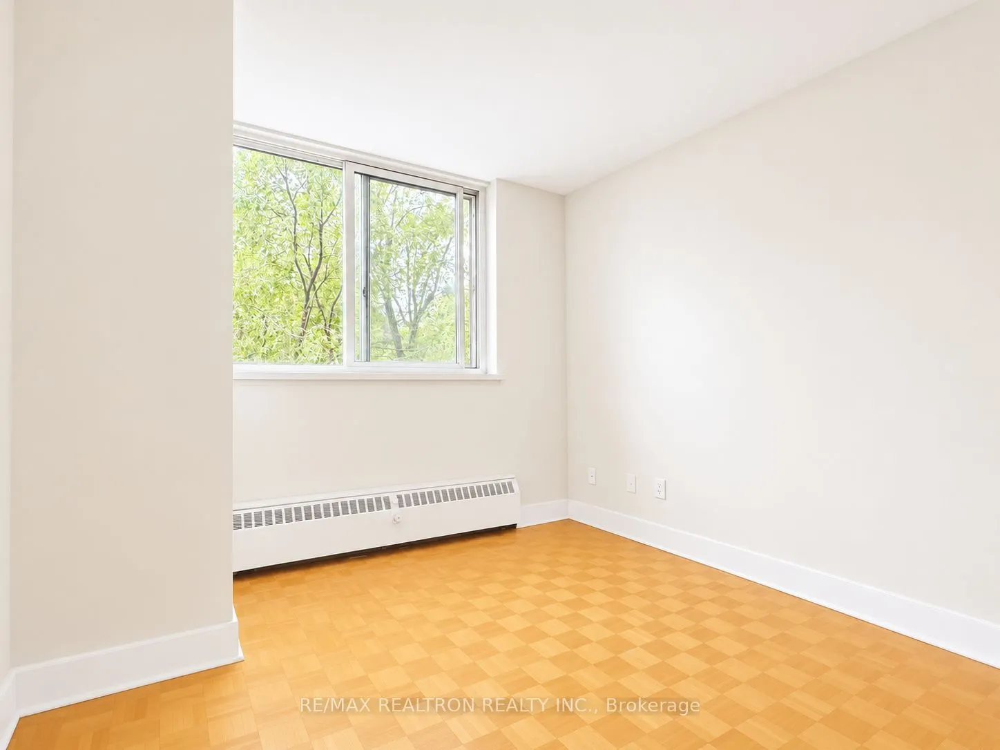 10 Shallmar Boulevard #307
