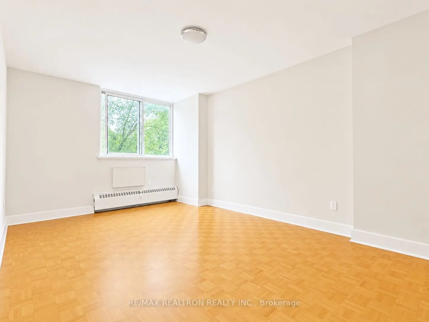 10 Shallmar Boulevard #307