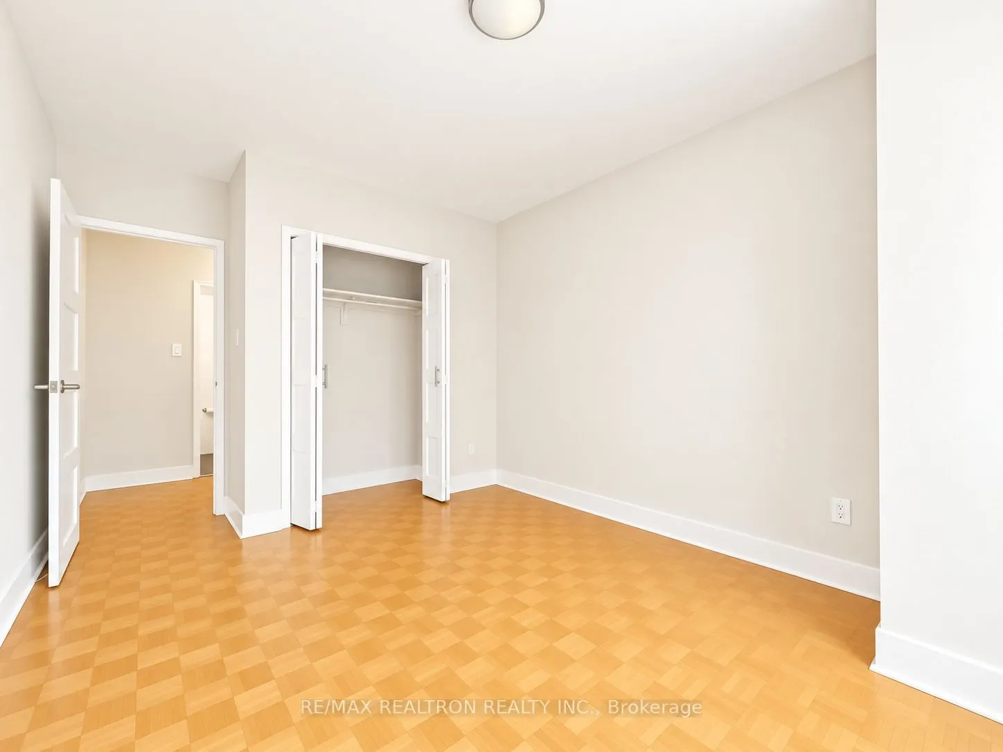 10 Shallmar Boulevard #307