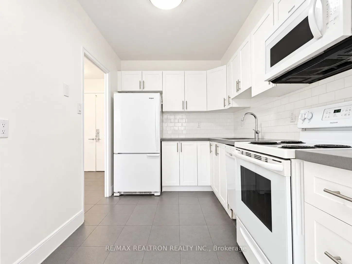 10 Shallmar Boulevard #307
