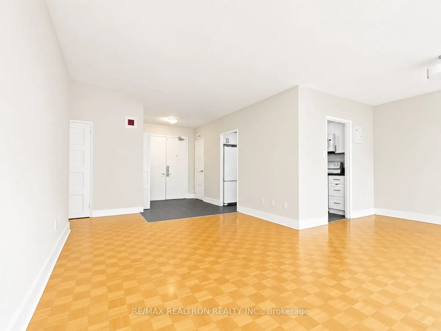 10 Shallmar Boulevard #307