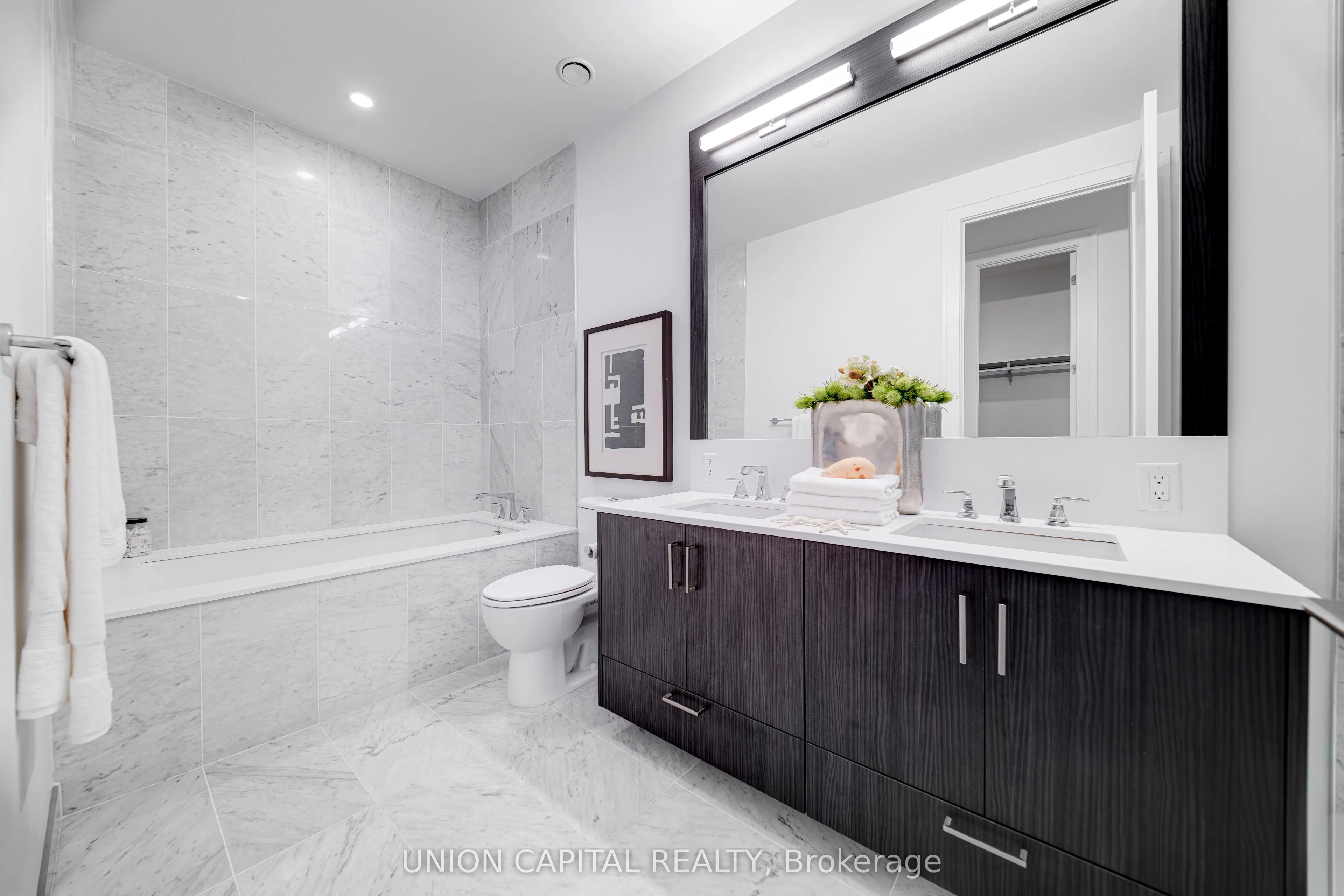 25 Adra Grado Way #120
