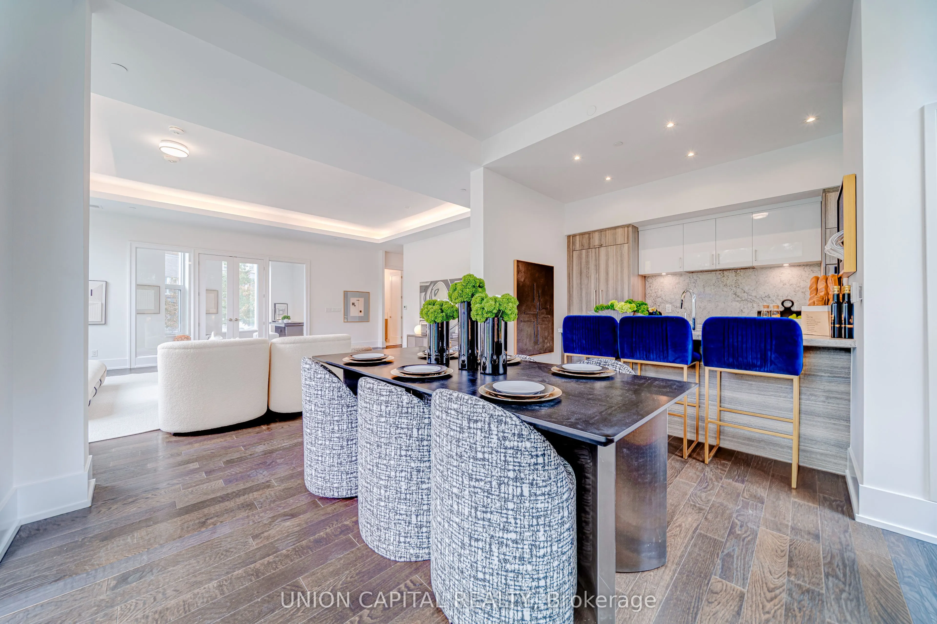 25 Adra Grado Way #120
