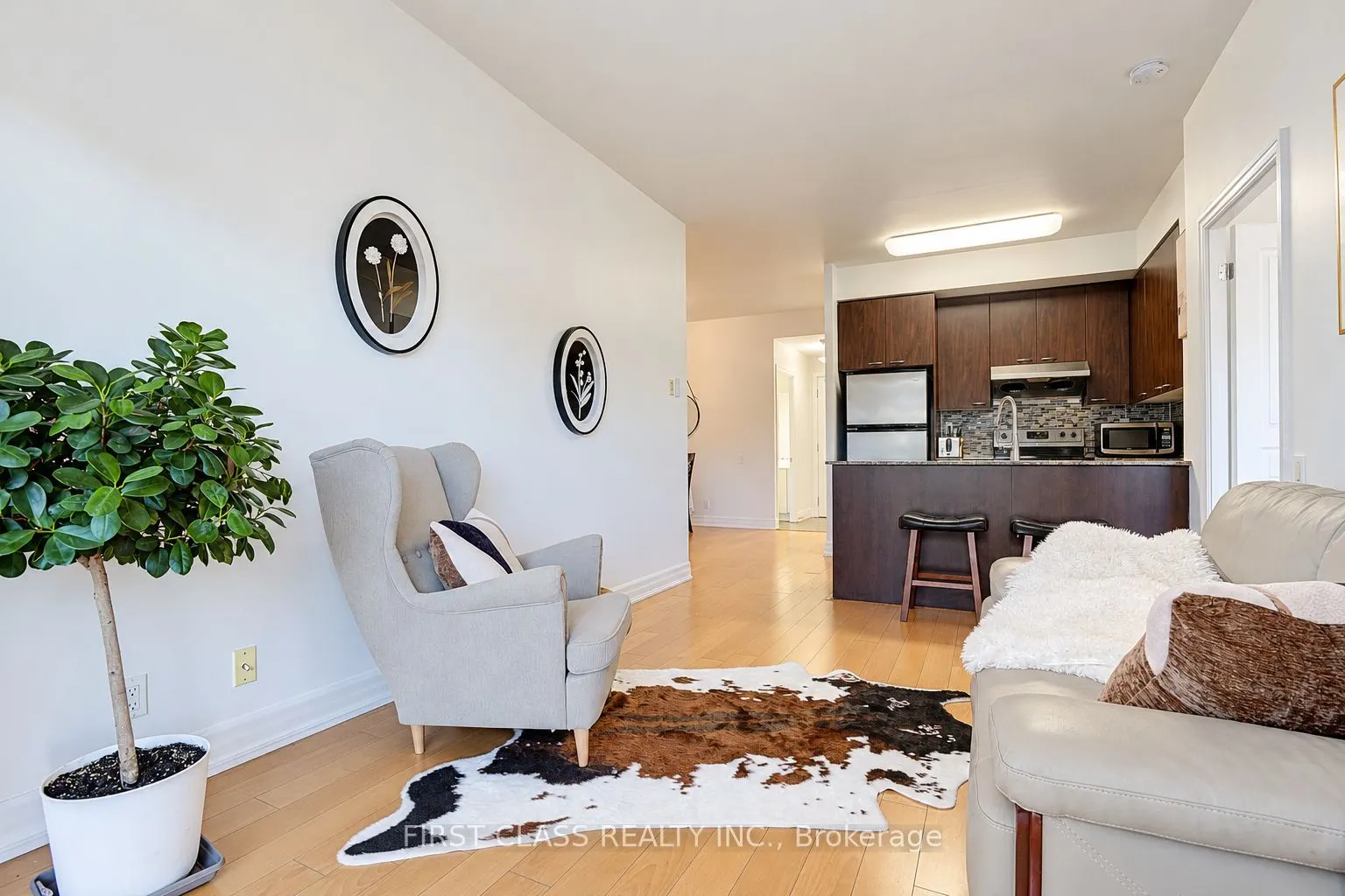 777 Steeles Avenue W #204