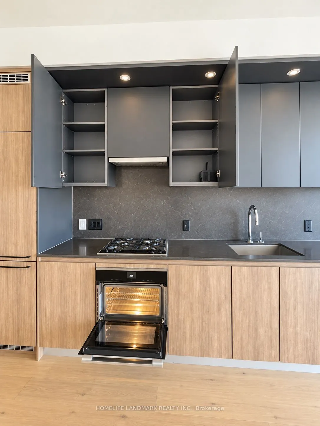 81 Wellesley Street #1206