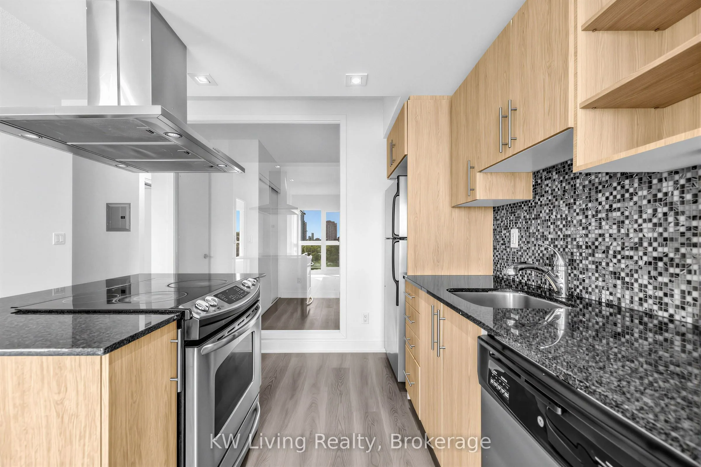 120 Dallimore Circle #819