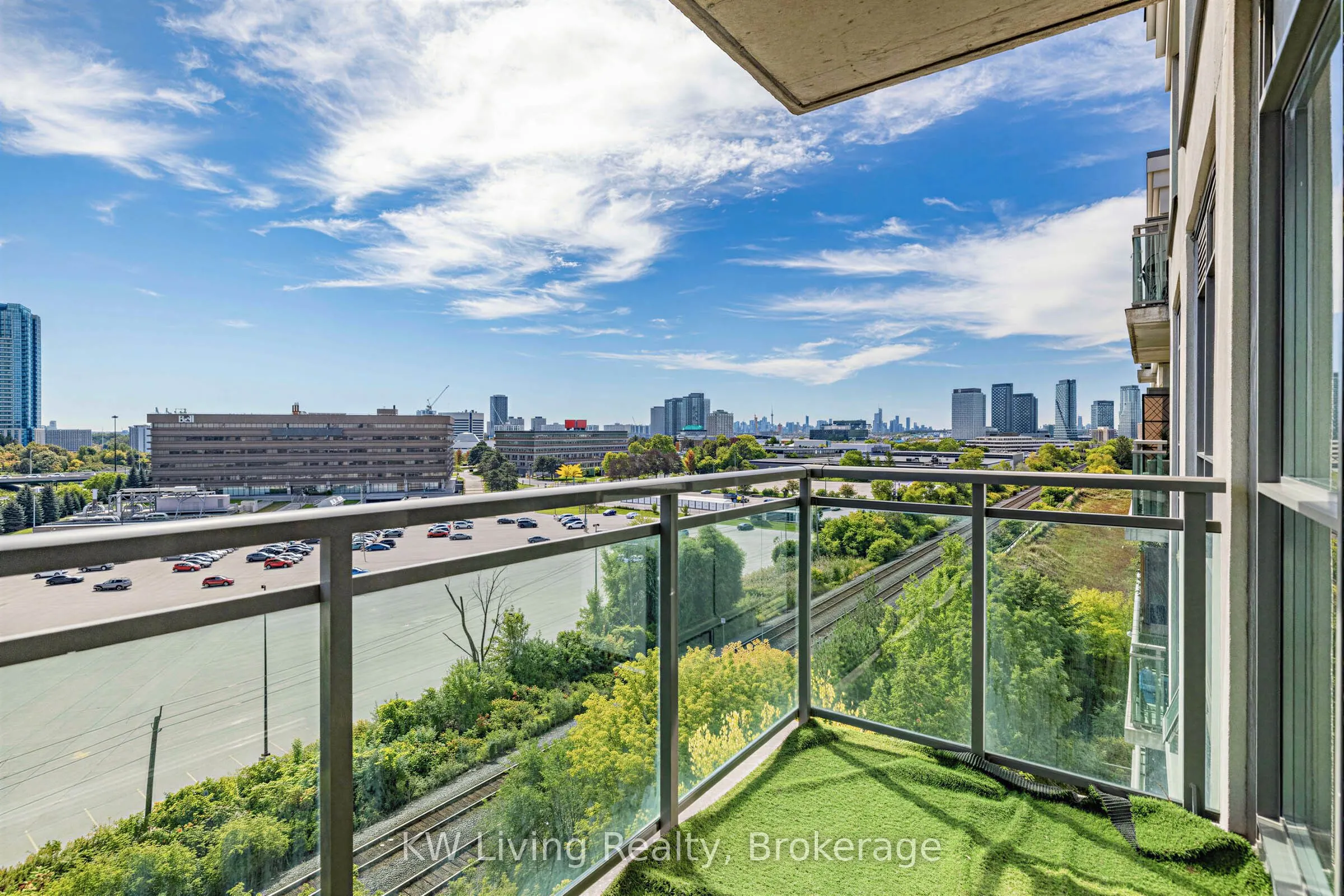 120 Dallimore Circle #819