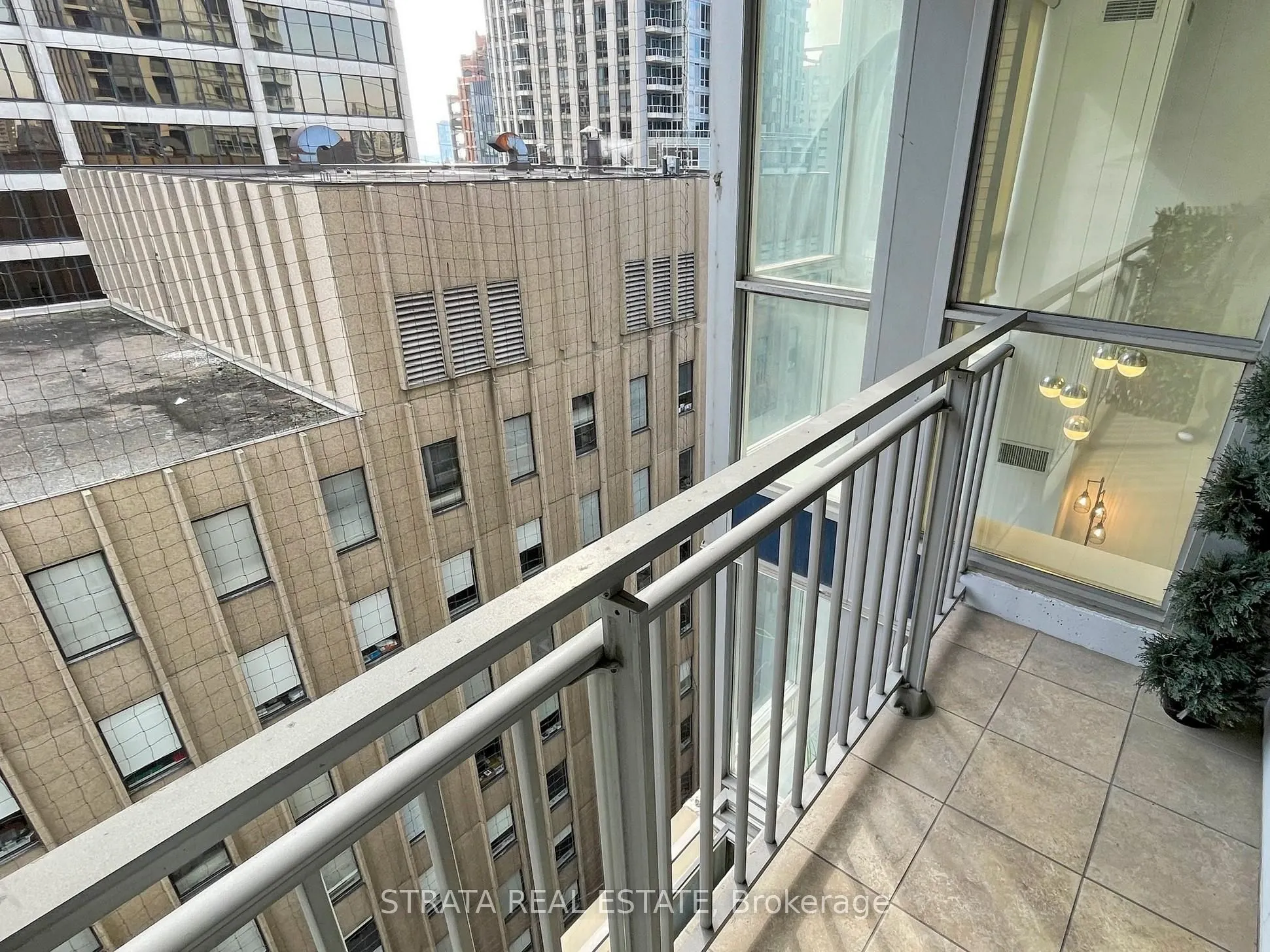 80 Cumberland Street #1502