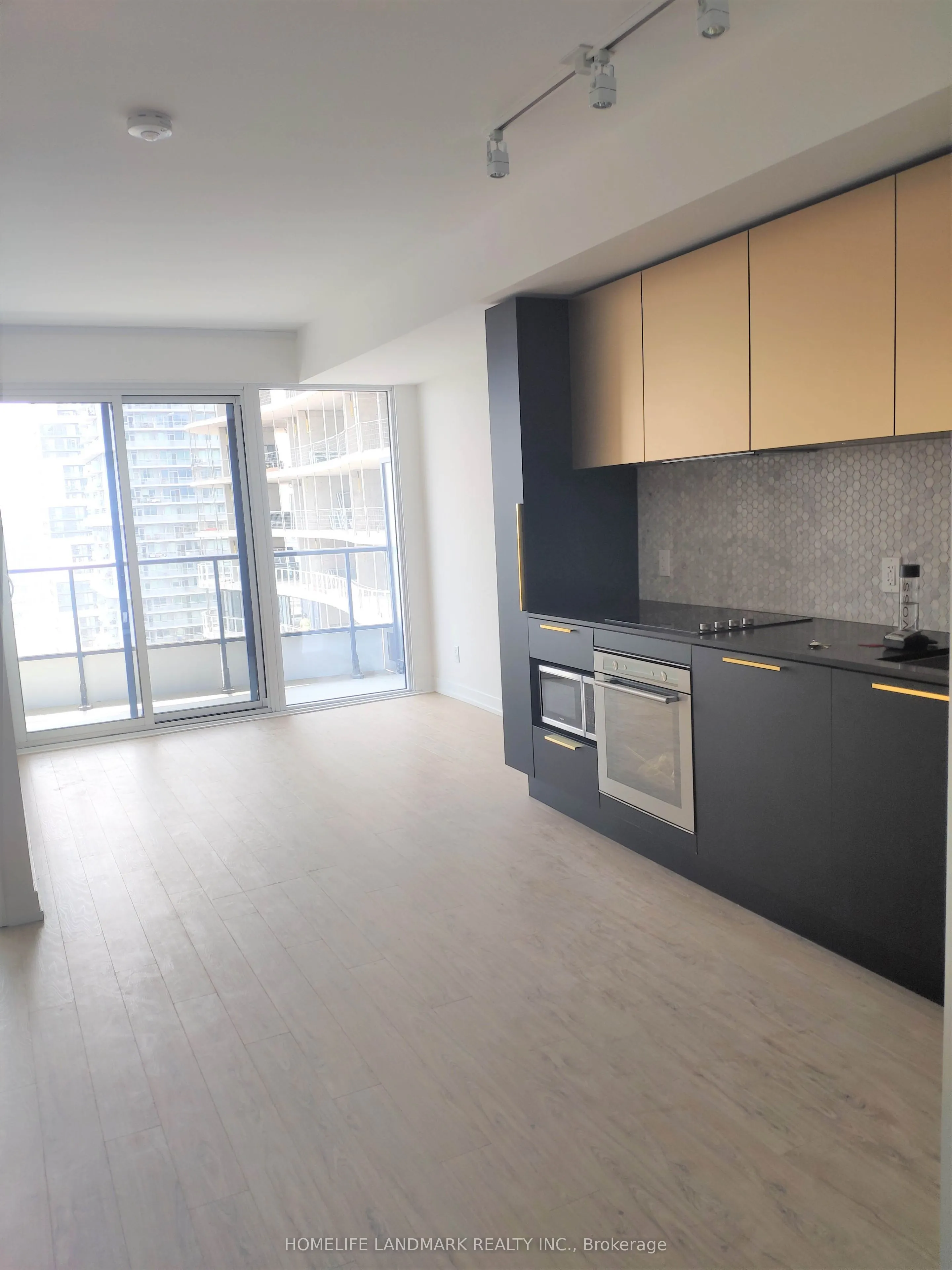 85 Wood Street #2617