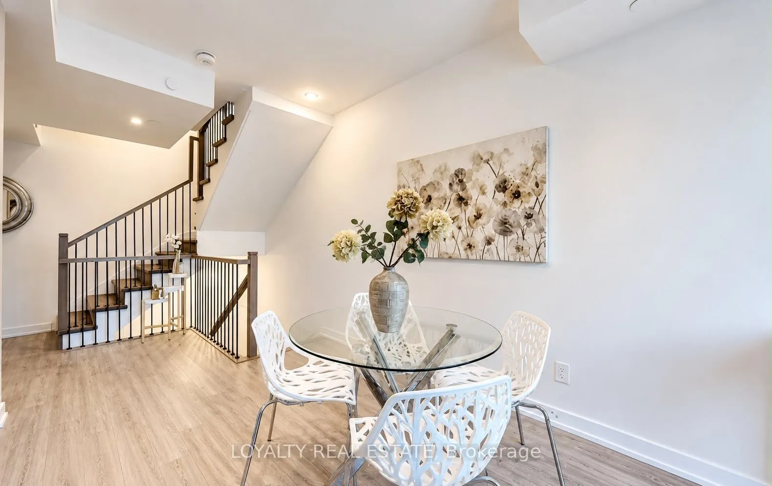 861 Sheppard Avenue W #28